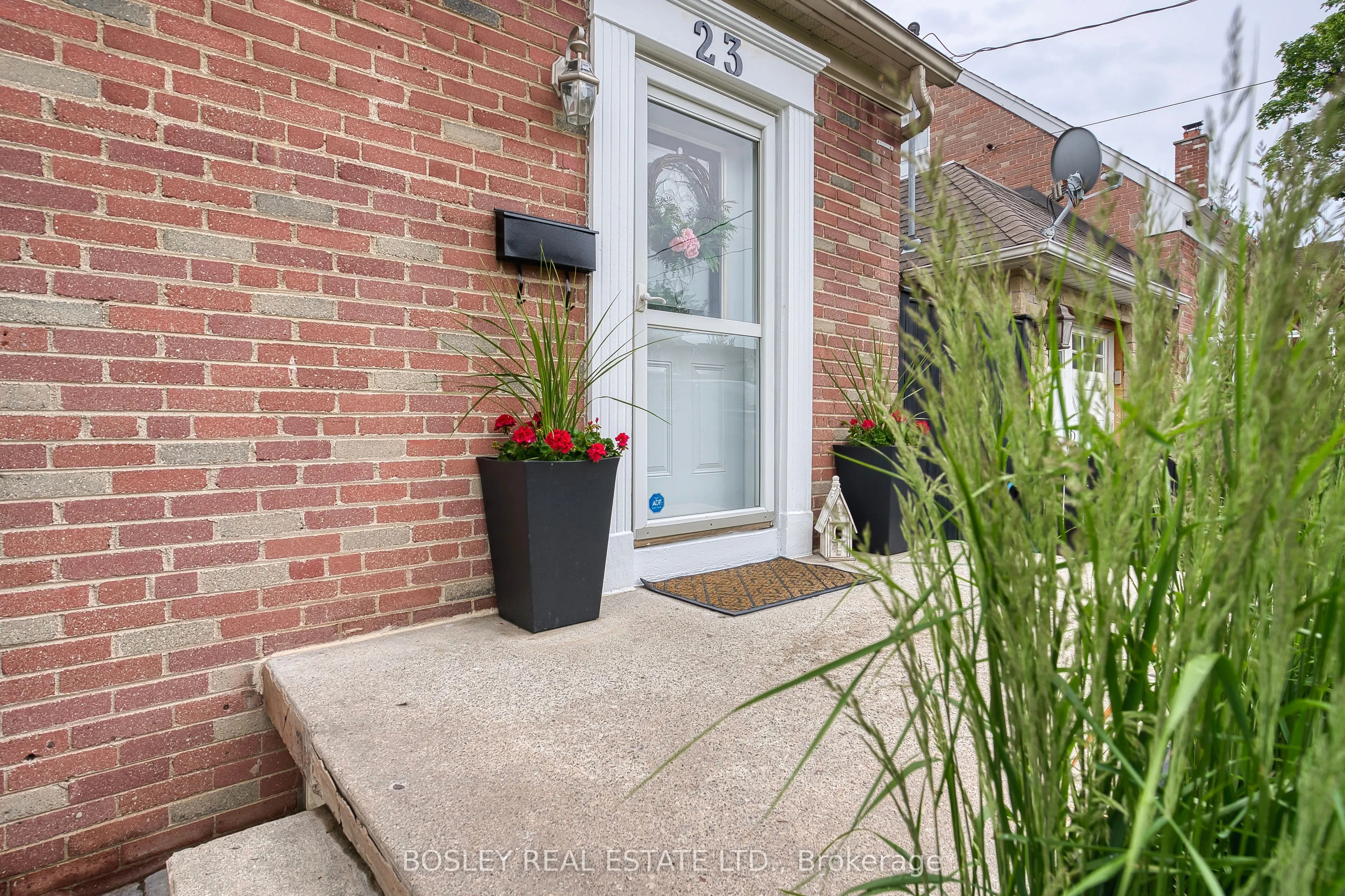 23 Farnsworth Drive