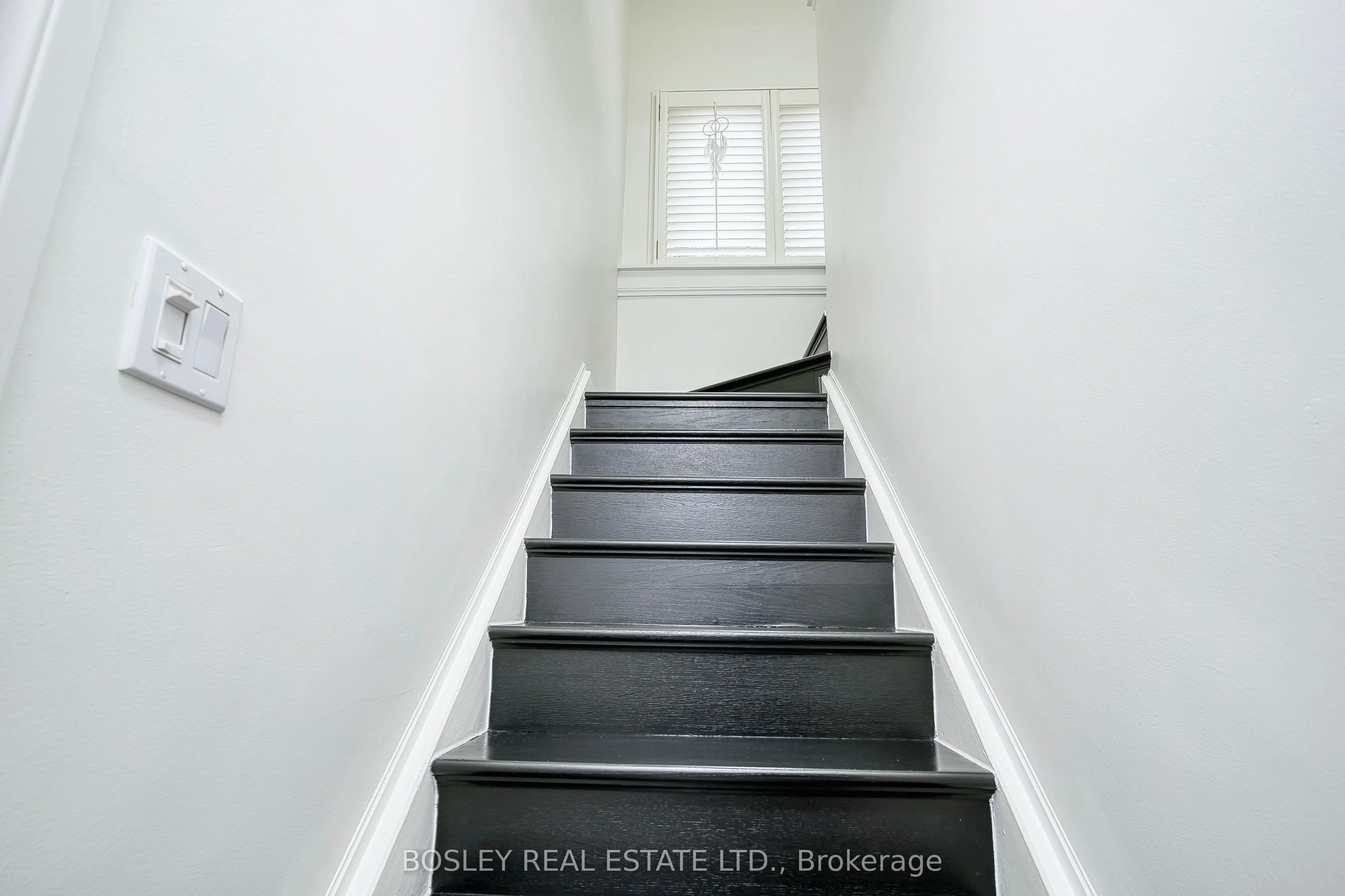 23 Farnsworth Drive