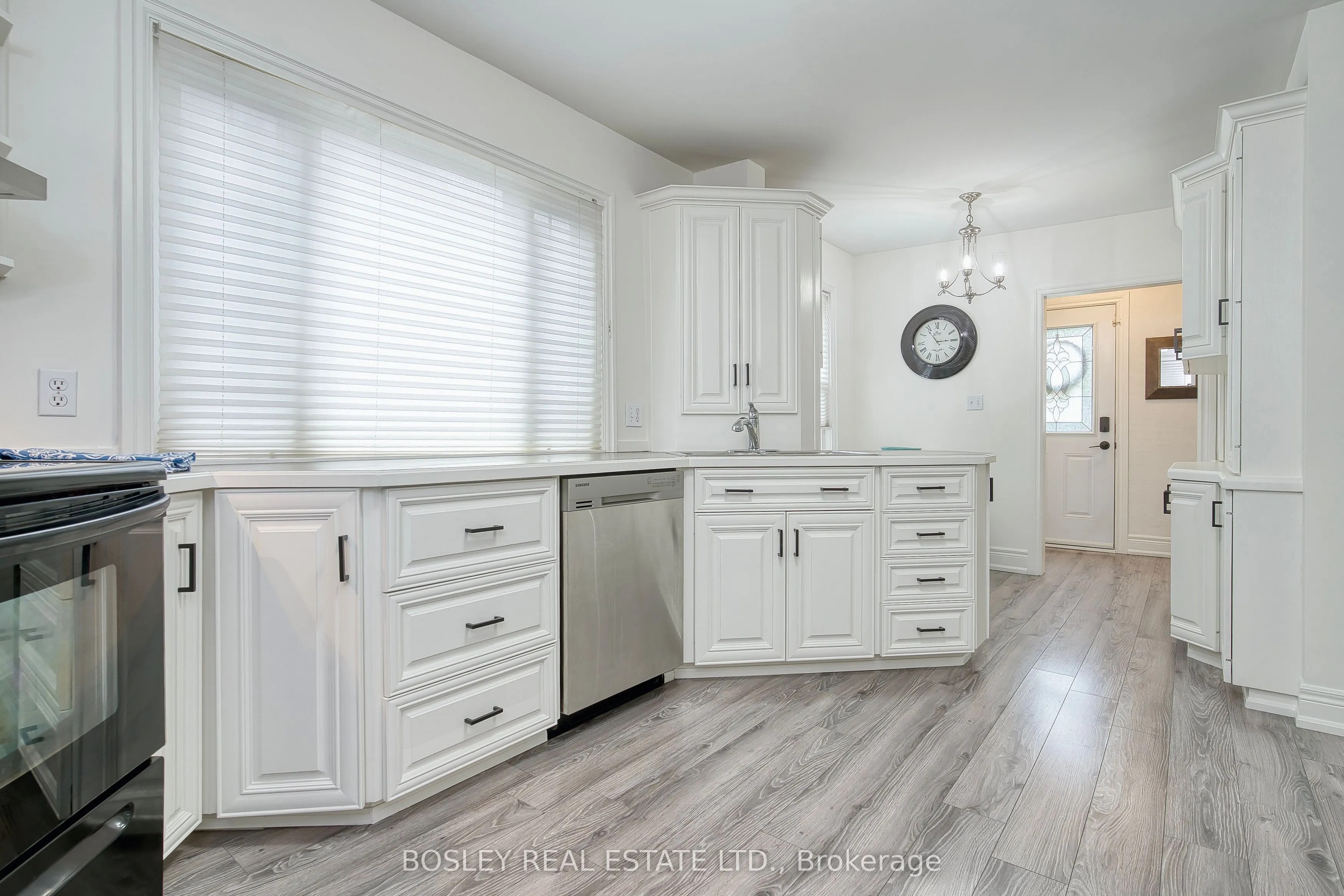 23 Farnsworth Drive