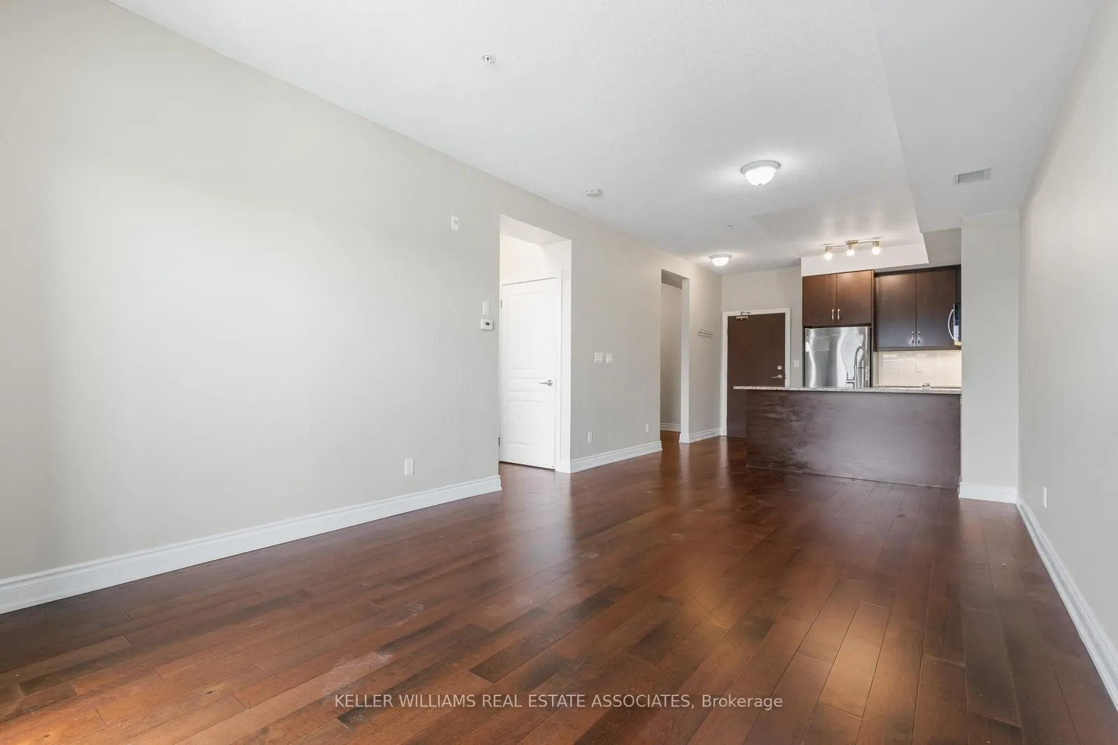 3170 Erin Mills Parkway, #333