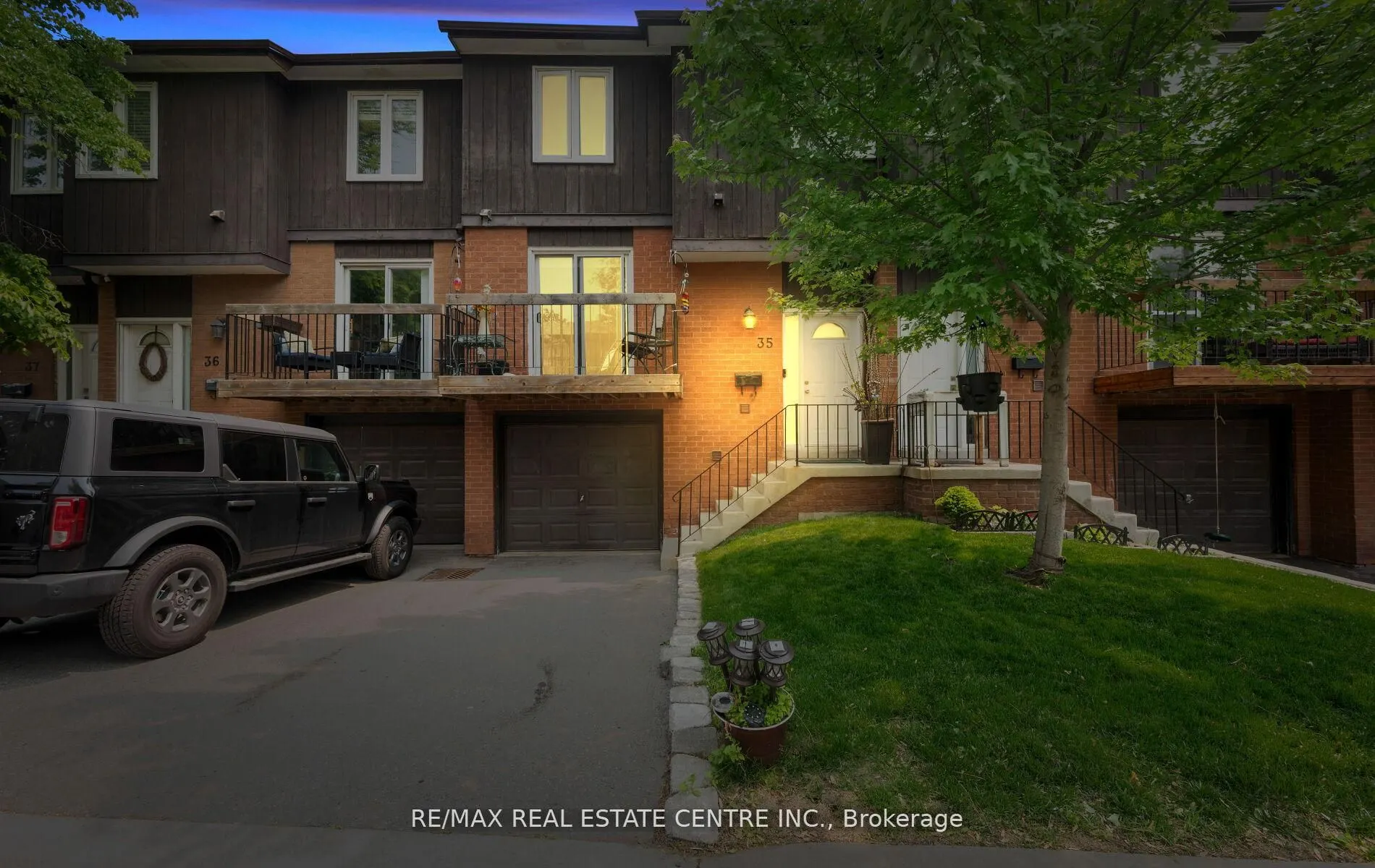 750 Burnhamthorpe Road E, #35