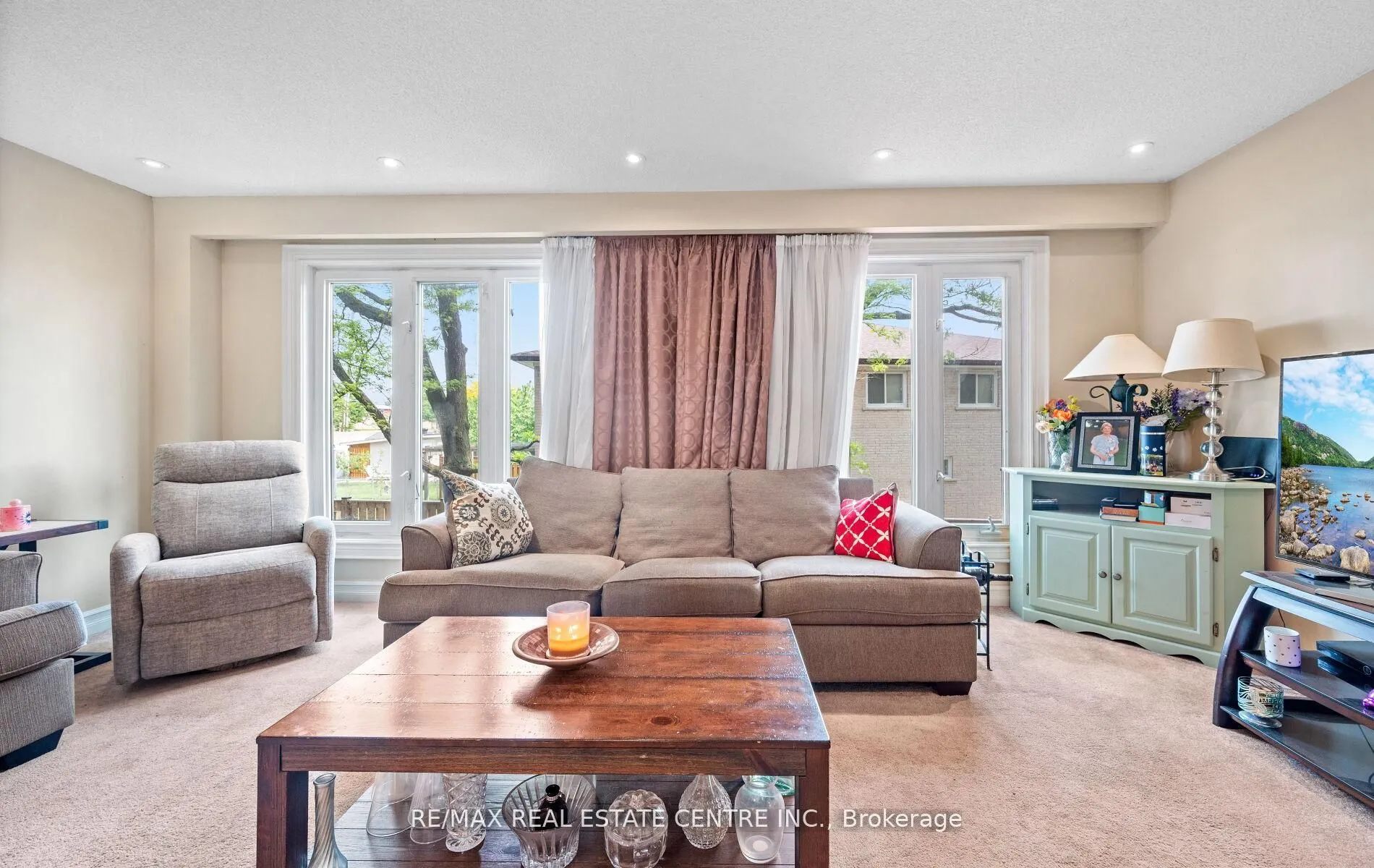 750 Burnhamthorpe Road E, #35