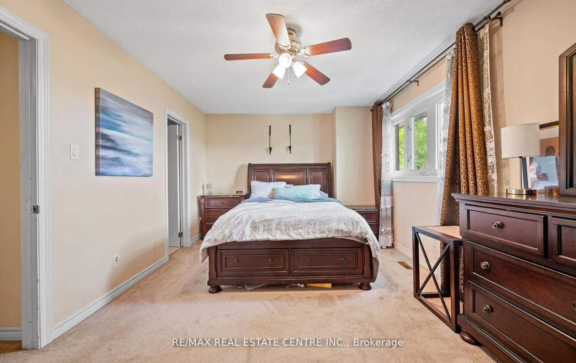 750 Burnhamthorpe Road E, #35