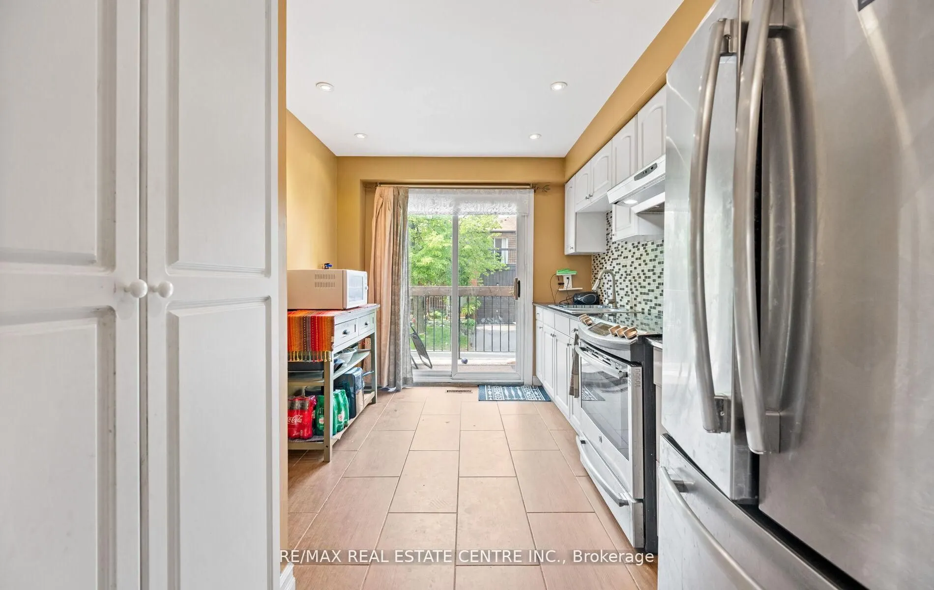 750 Burnhamthorpe Road E, #35