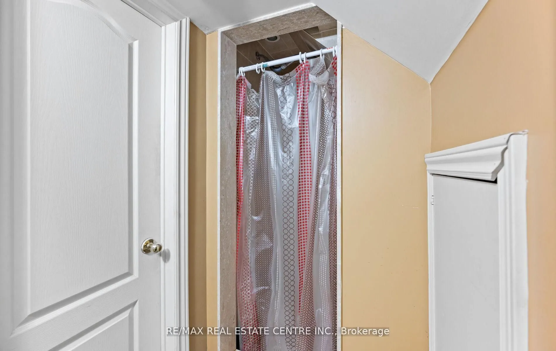 750 Burnhamthorpe Road E, #35