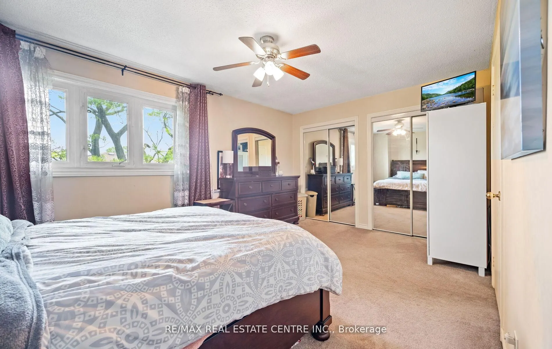 750 Burnhamthorpe Road E, #35