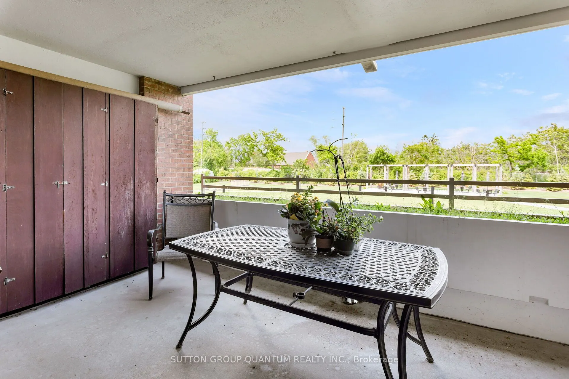 965 Inverhouse Drive, #211