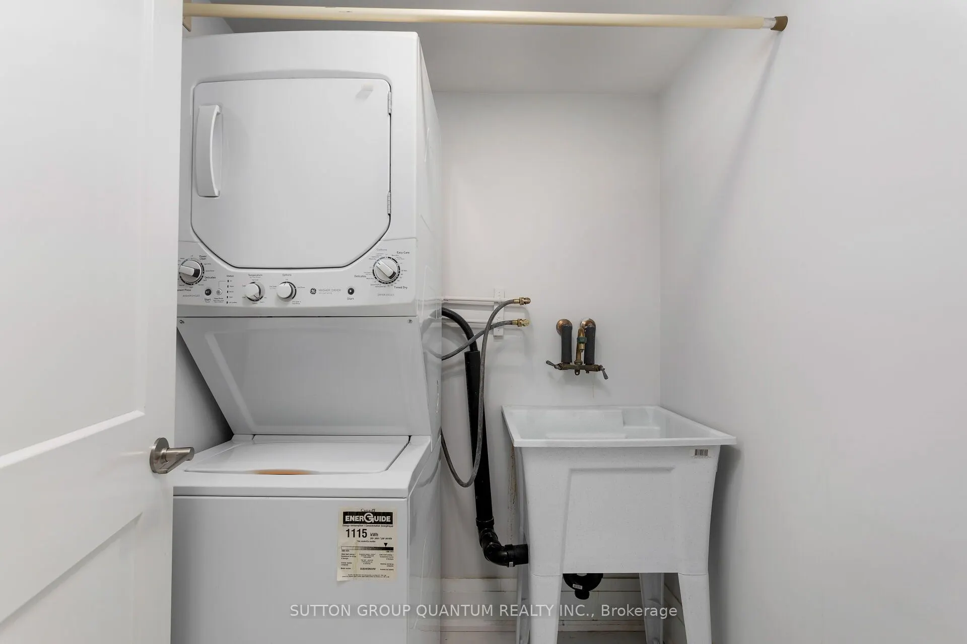 965 Inverhouse Drive, #211