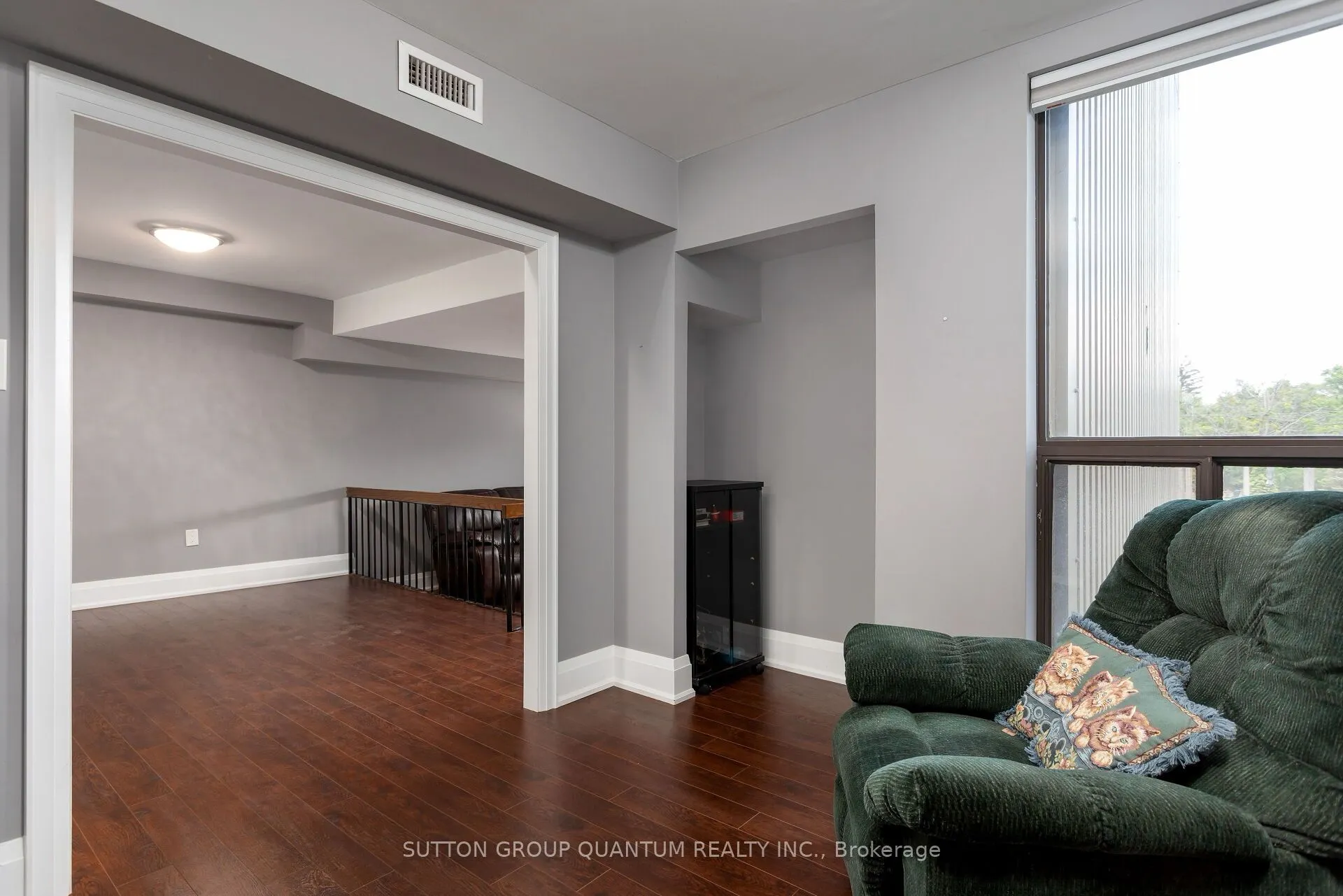 965 Inverhouse Drive, #211