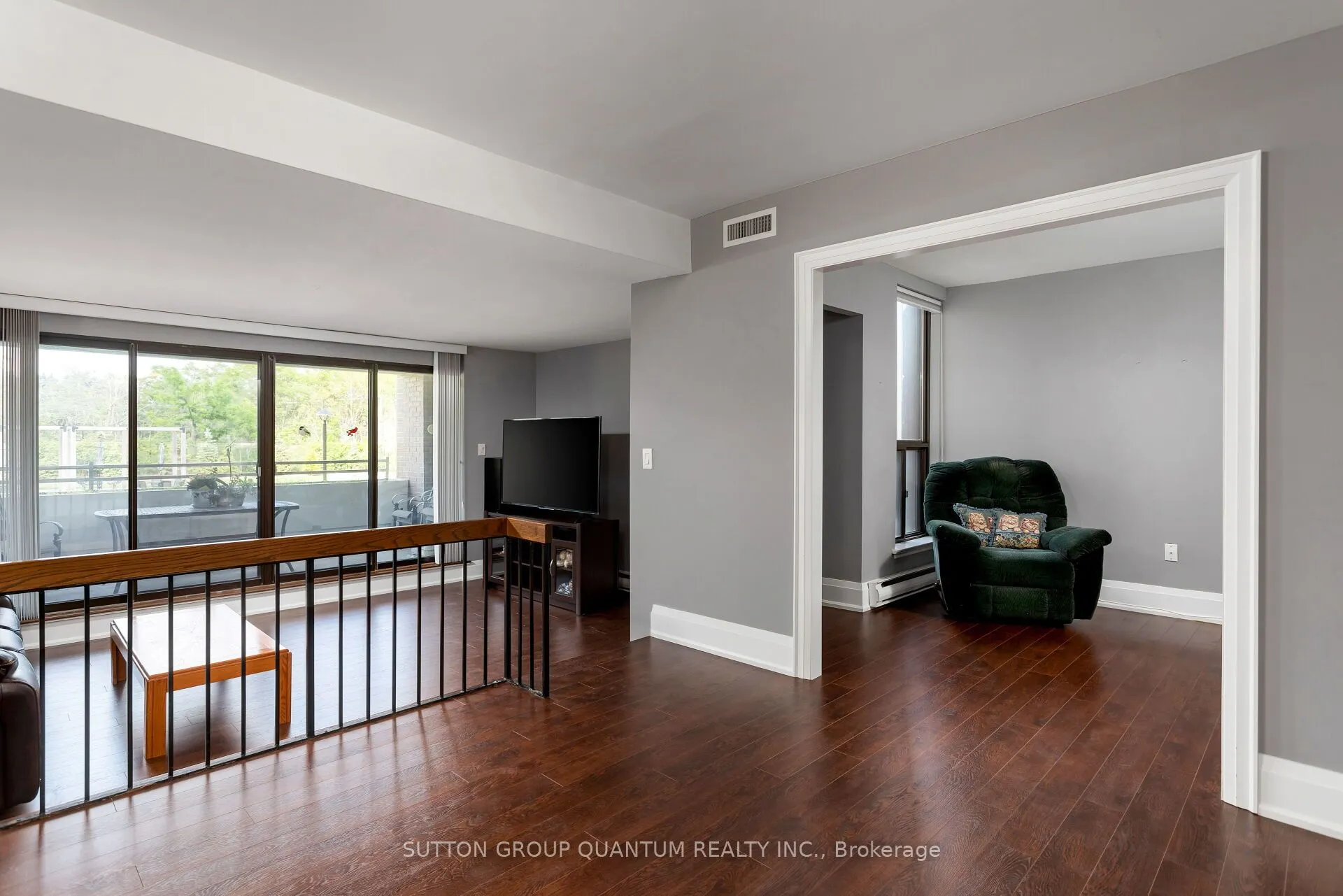 965 Inverhouse Drive, #211