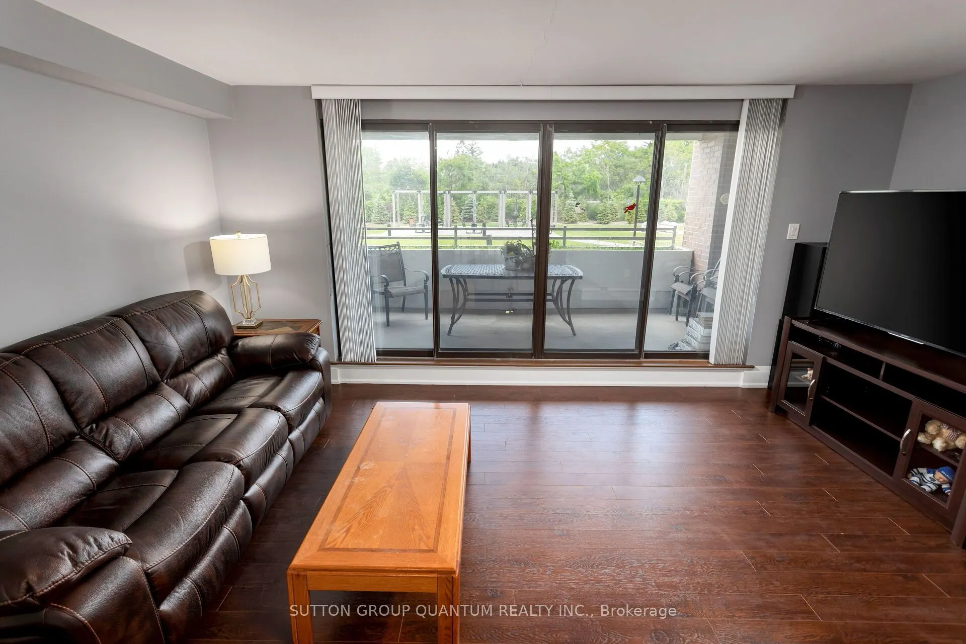 965 Inverhouse Drive, #211