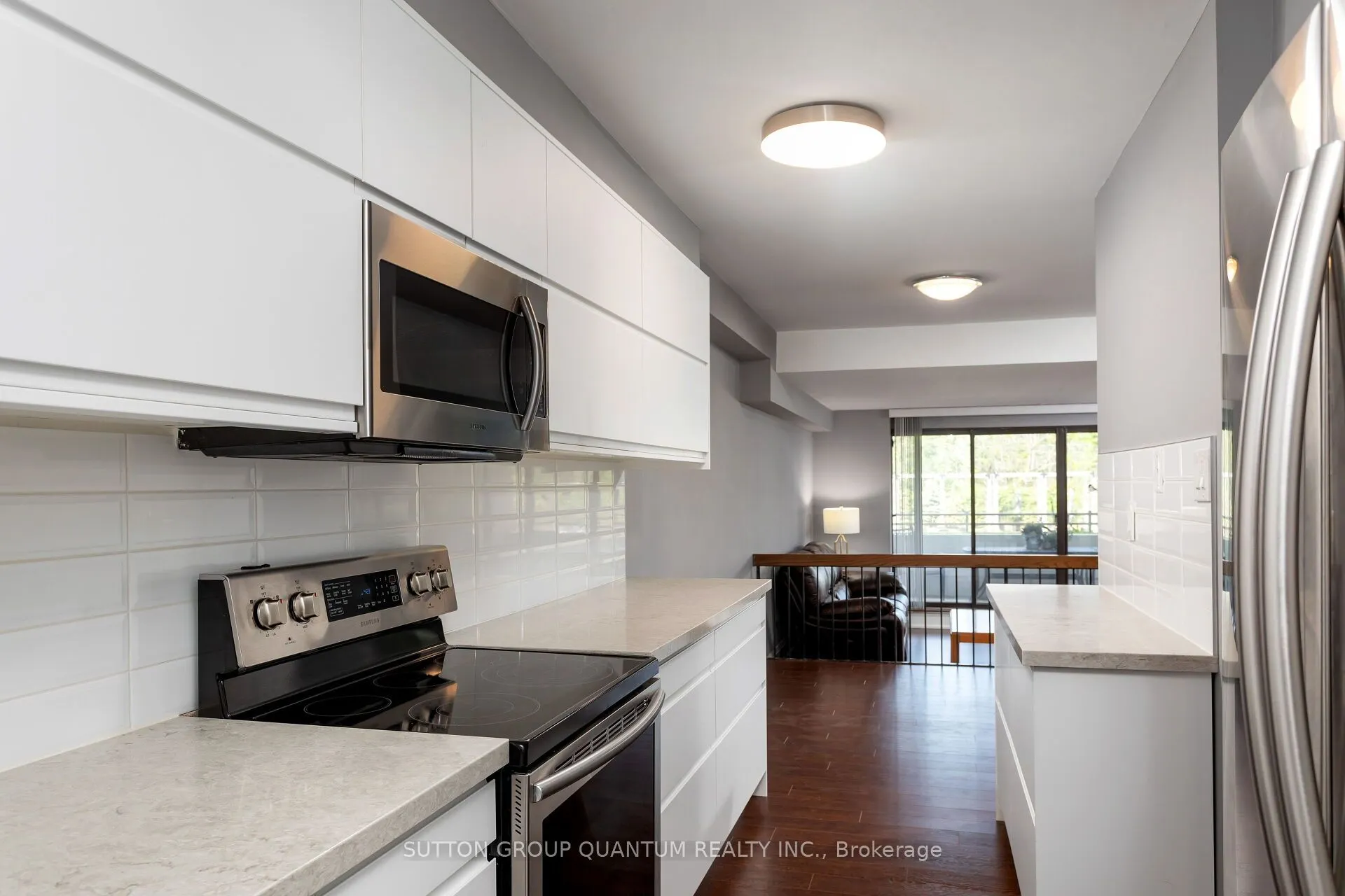 965 Inverhouse Drive, #211