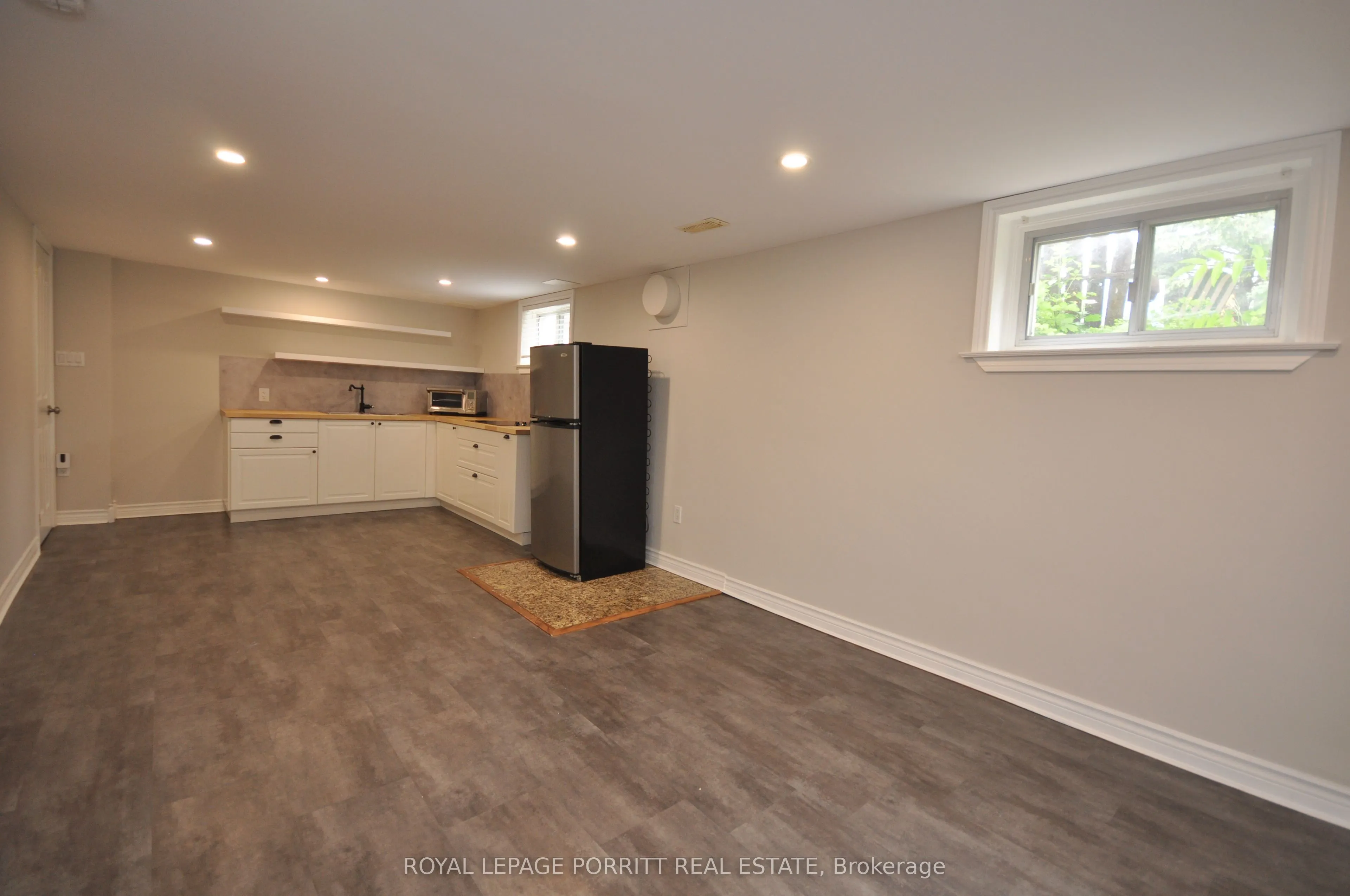 73 Gort Avenue, #B
