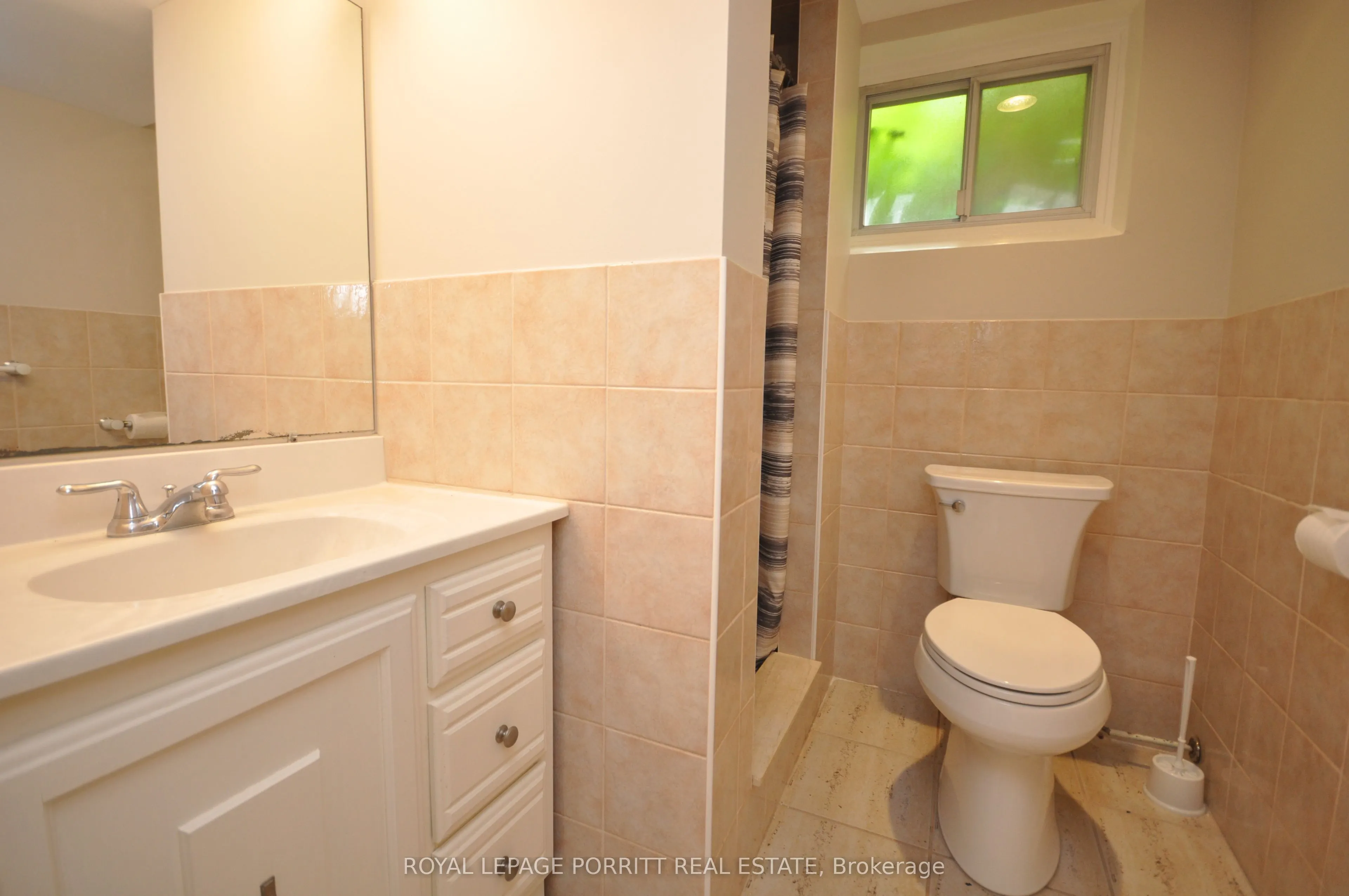 73 Gort Avenue, #B