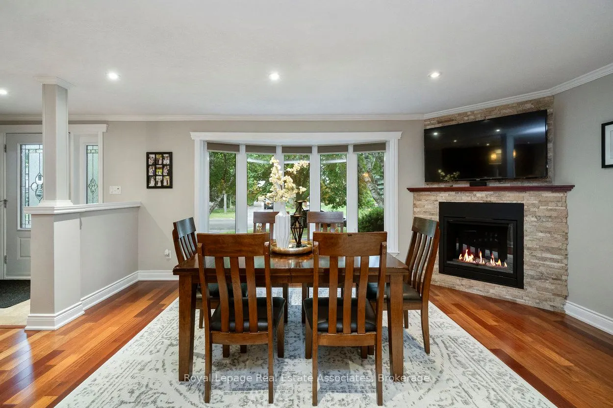 34 Irwin Crescent