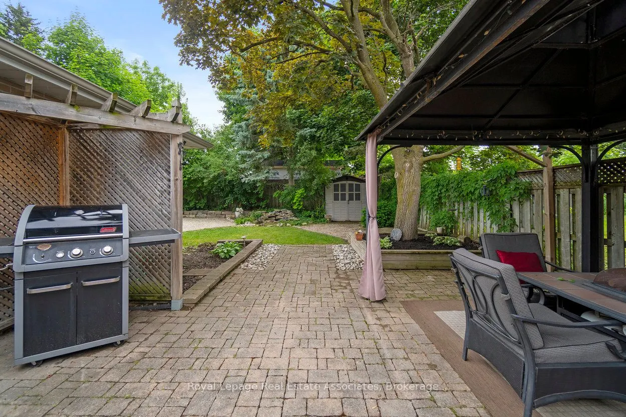 34 Irwin Crescent