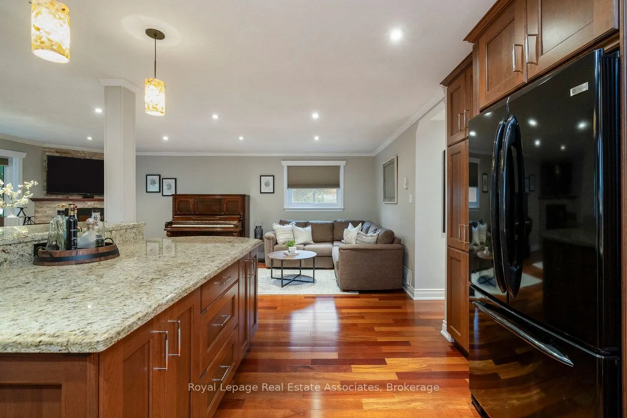 34 Irwin Crescent