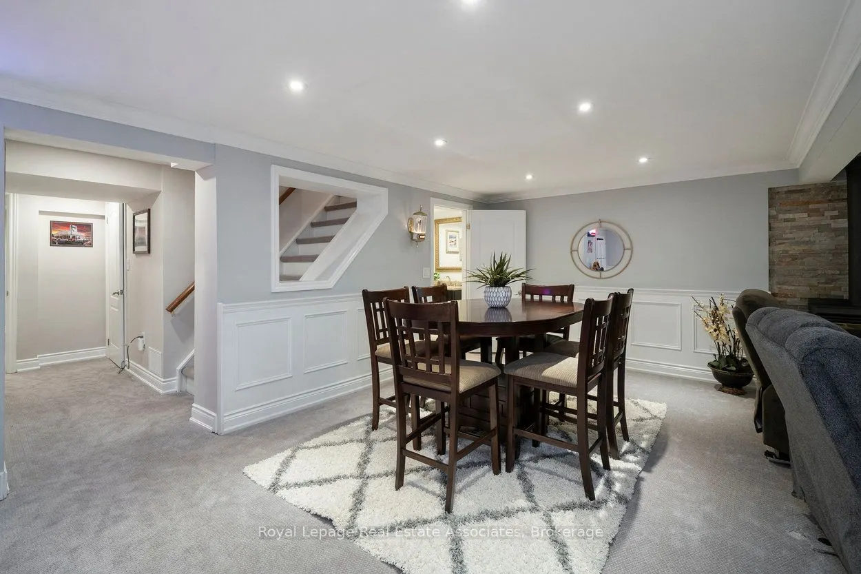 34 Irwin Crescent