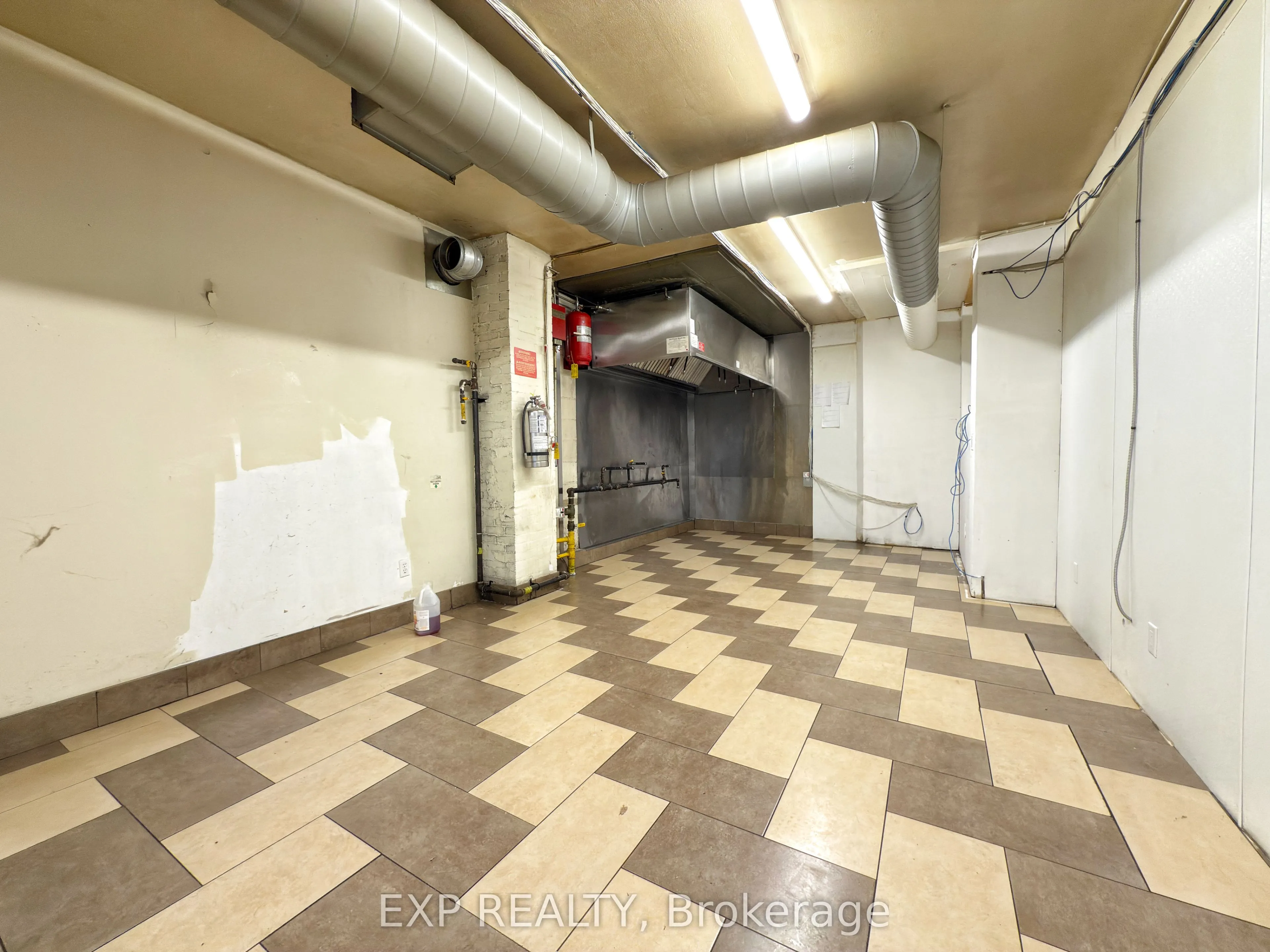 438 Kerr Street, #5