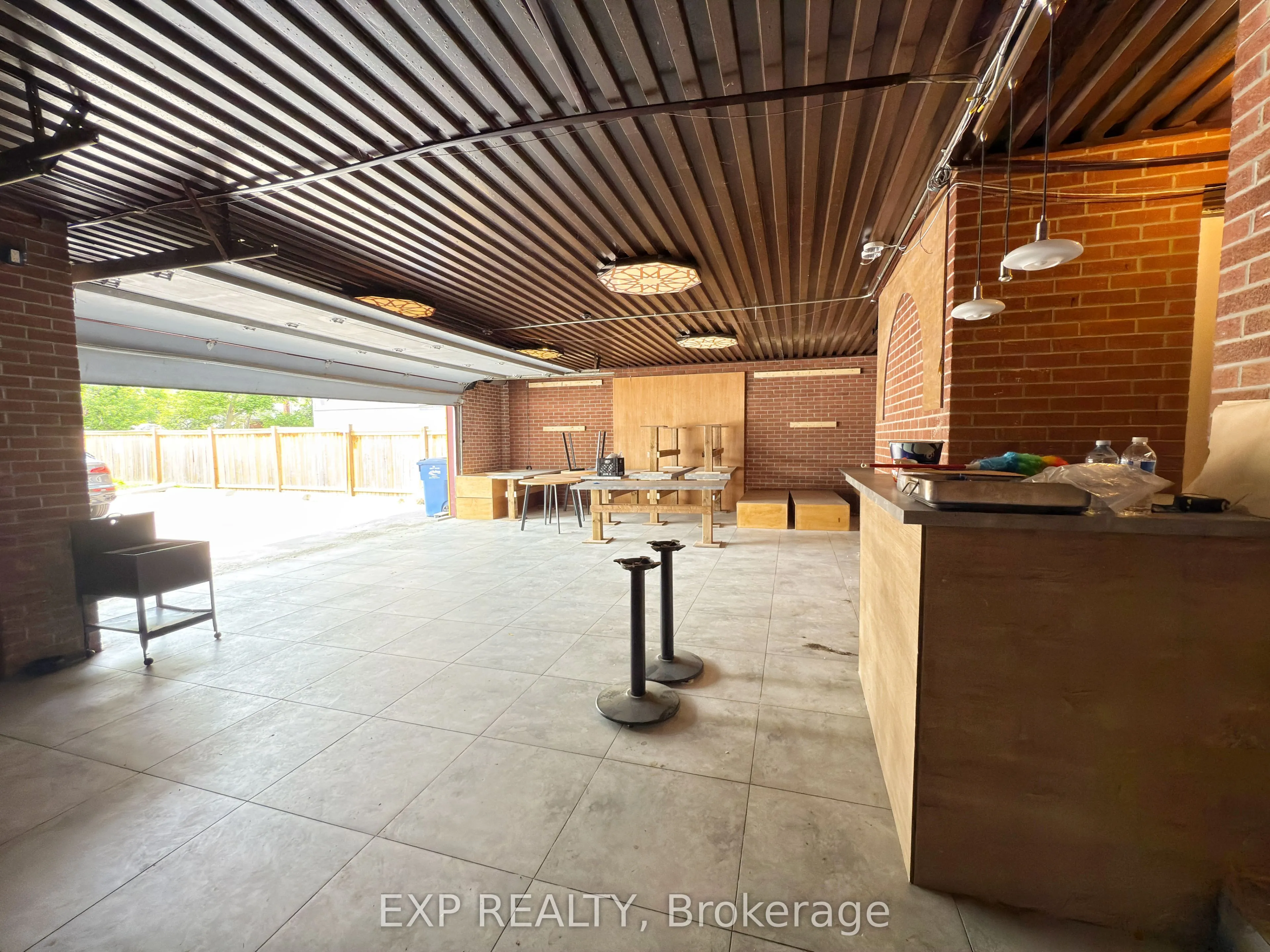 438 Kerr Street, #5