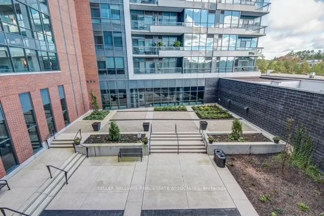 1 Hurontario Street, #609