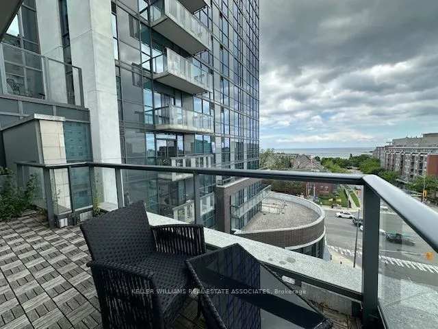 1 Hurontario Street, #609
