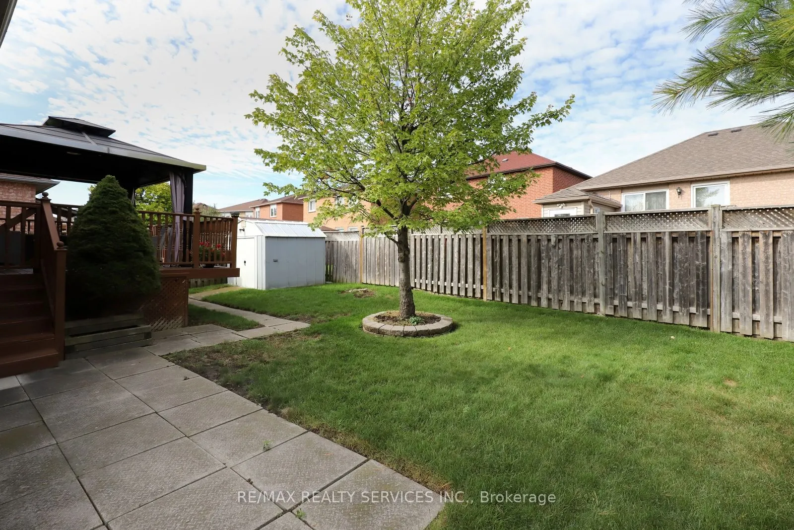 12 Summerfield Crescent