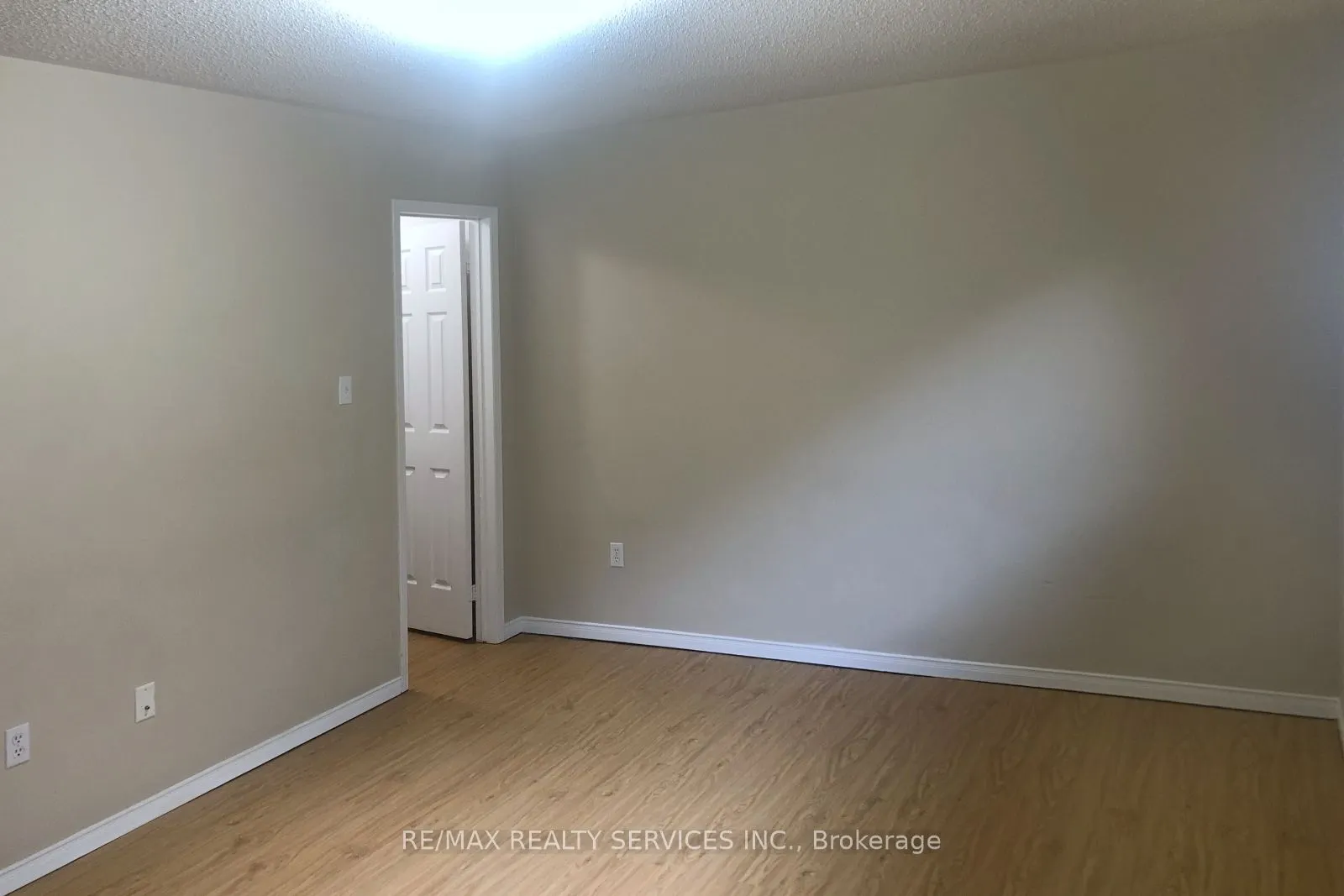 12 Summerfield Crescent