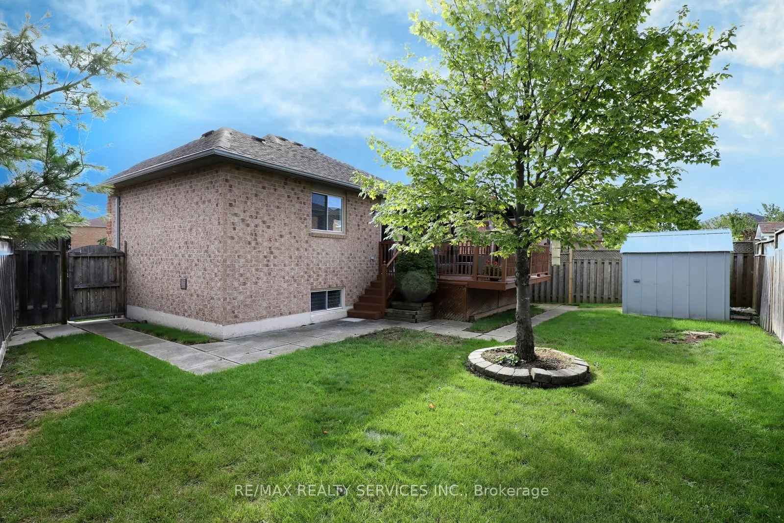 12 Summerfield Crescent