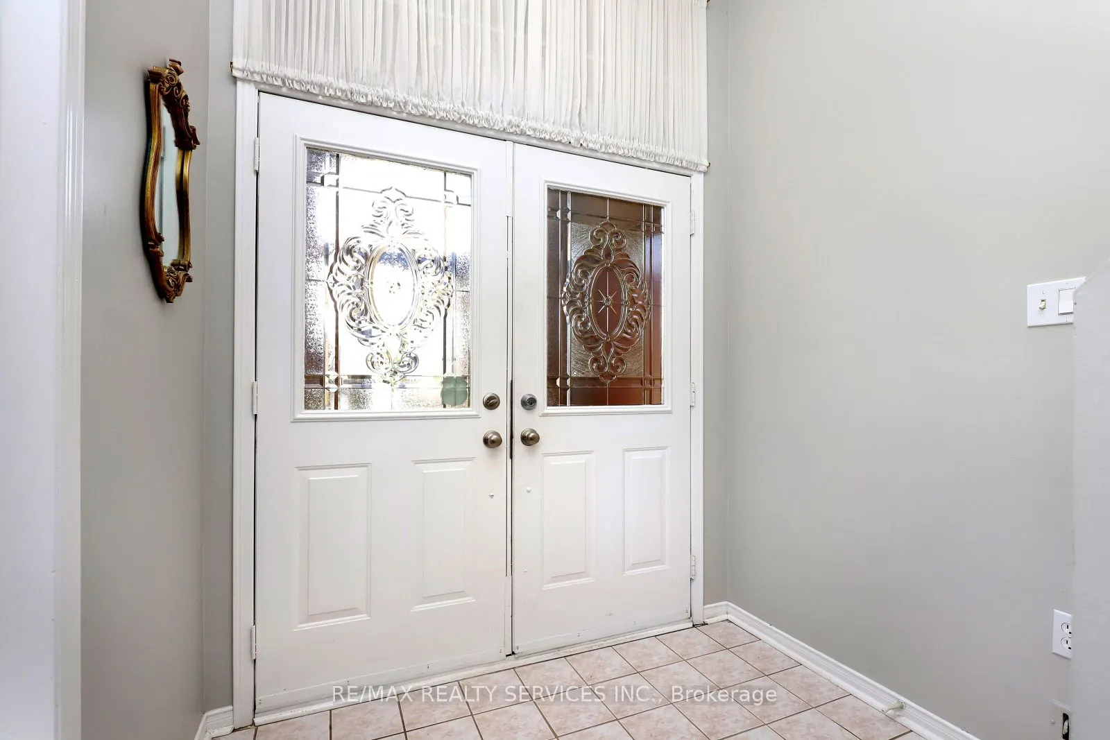 12 Summerfield Crescent