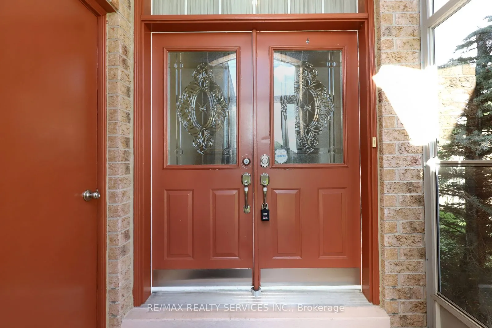 12 Summerfield Crescent