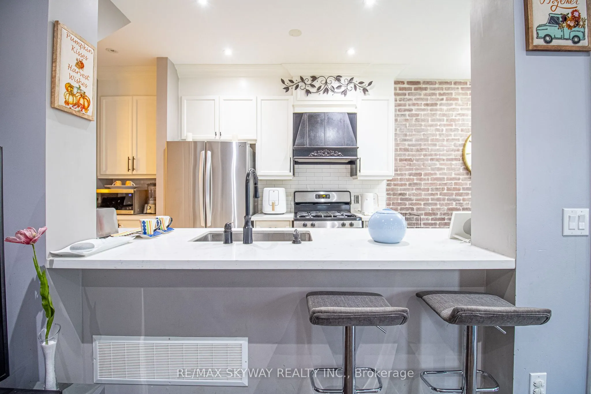 15 Tokara Avenue