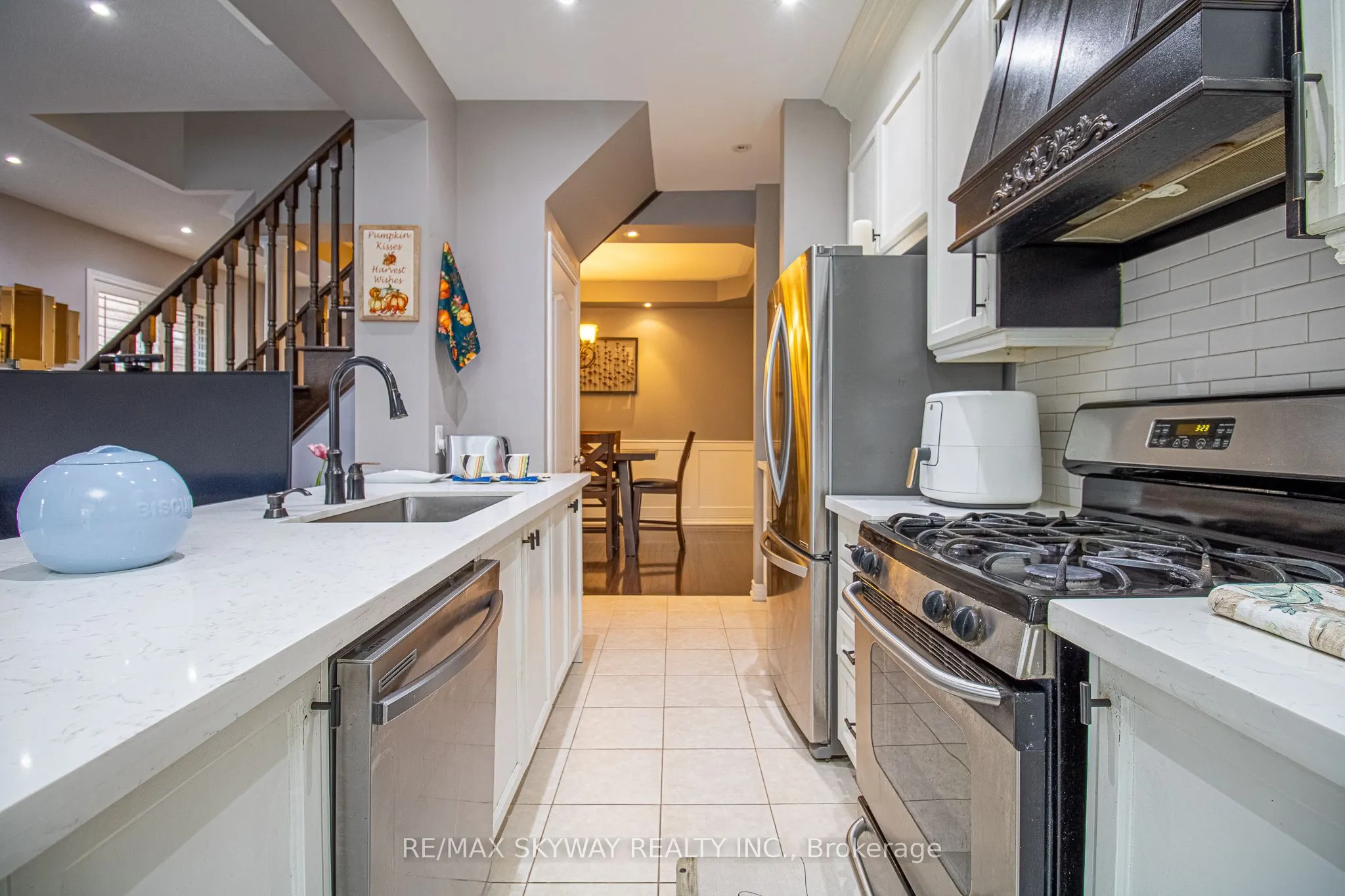 15 Tokara Avenue