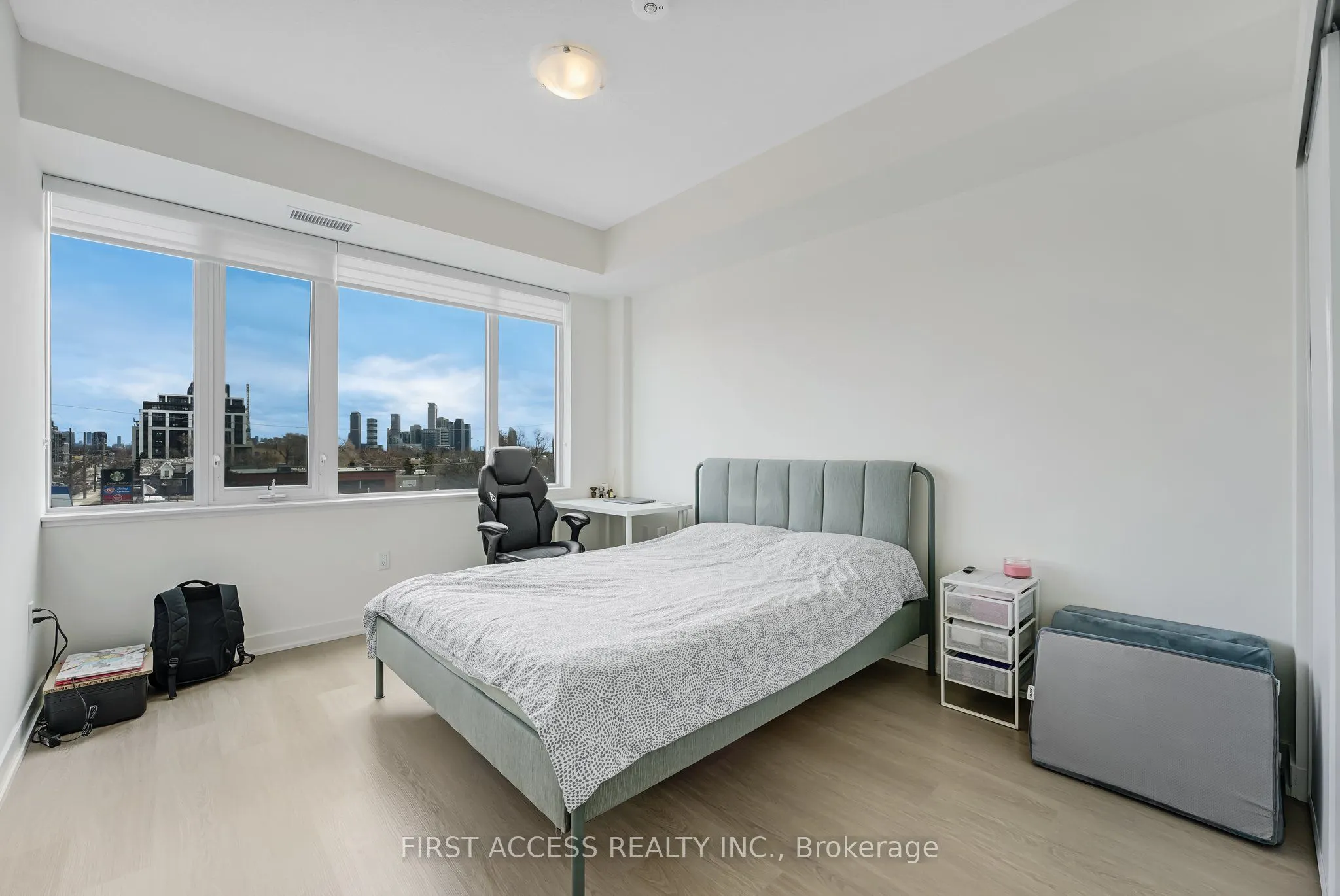859 The Queensway, #322