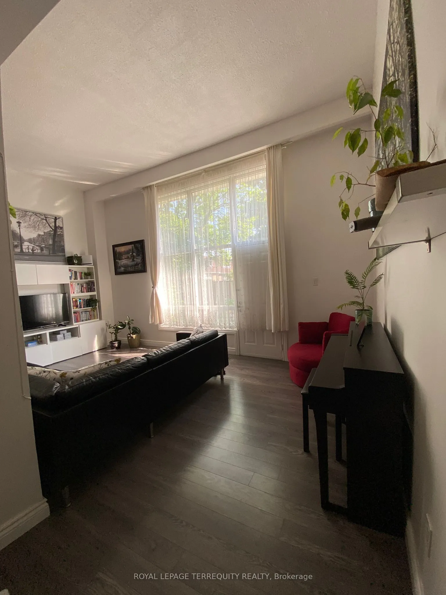 431 Mill Road, #8