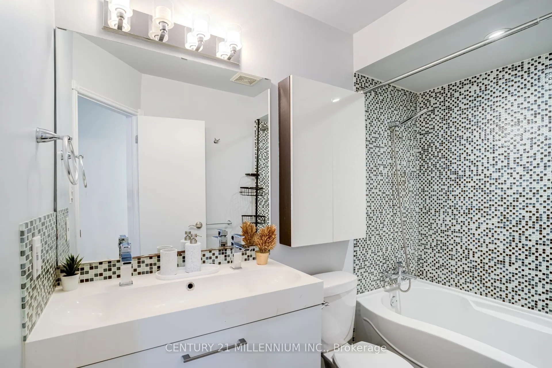 7080 Copenhagen Road, #13