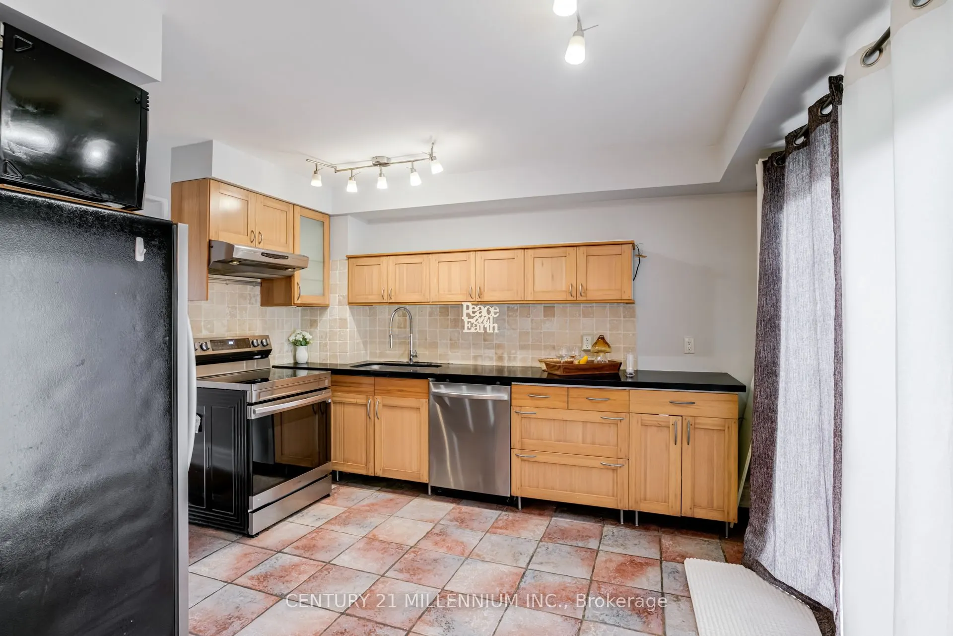 7080 Copenhagen Road, #13