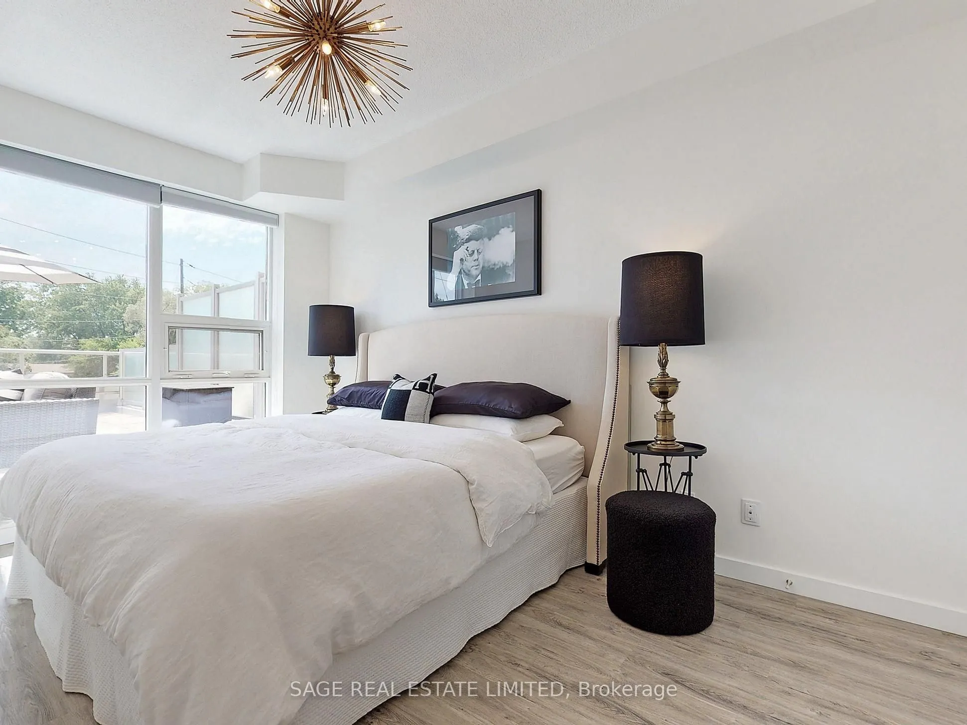 551 Maple Avenue, #304