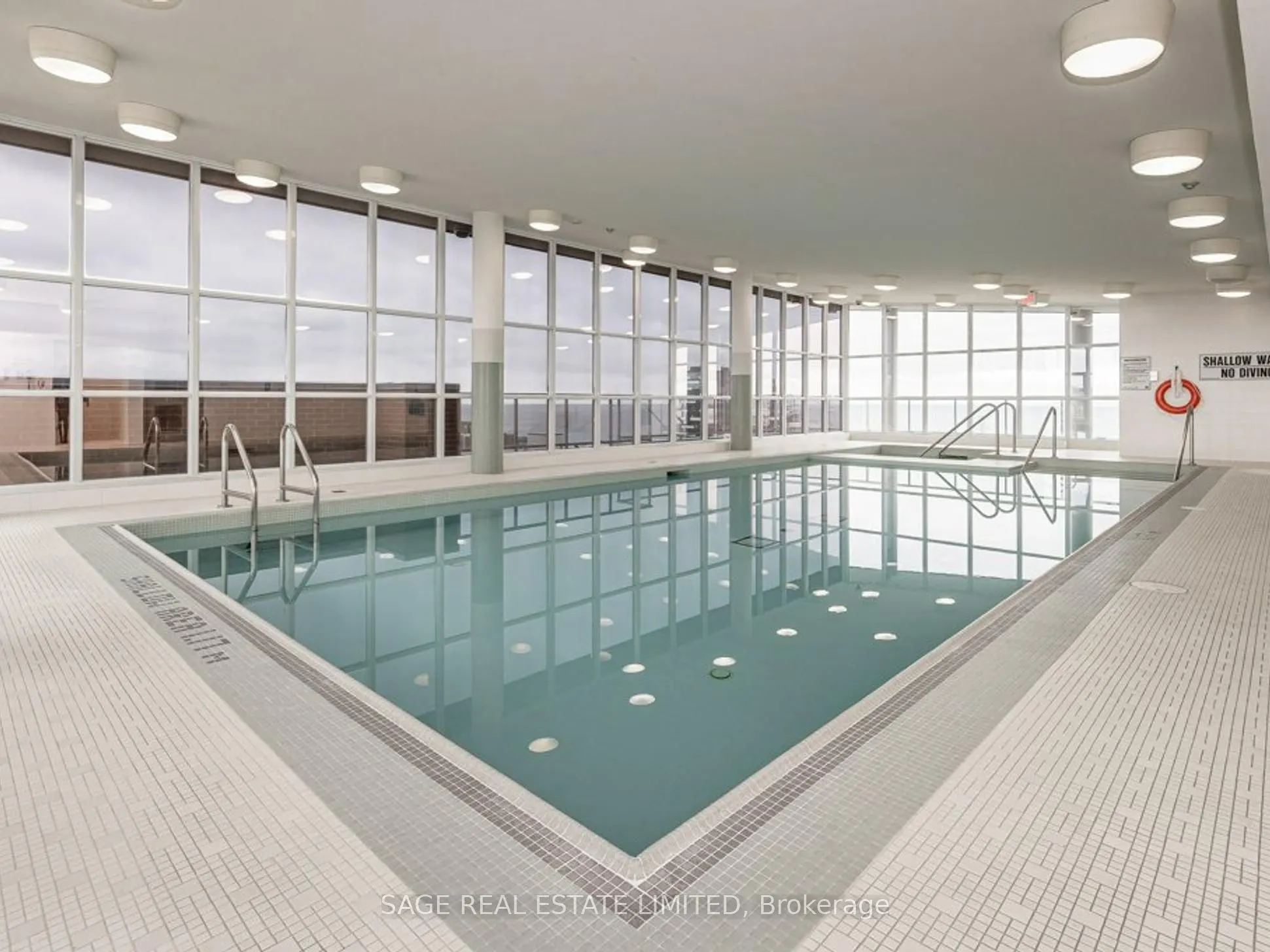 551 Maple Avenue, #304
