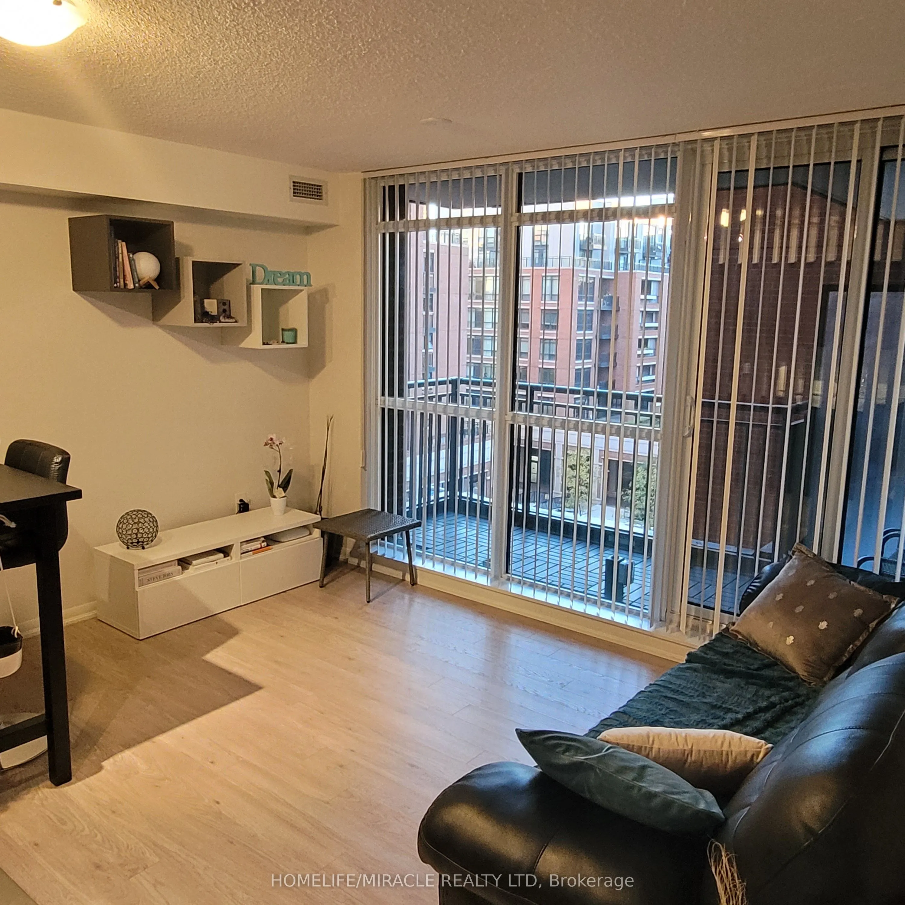 830 Lawrence Avenue W, #529