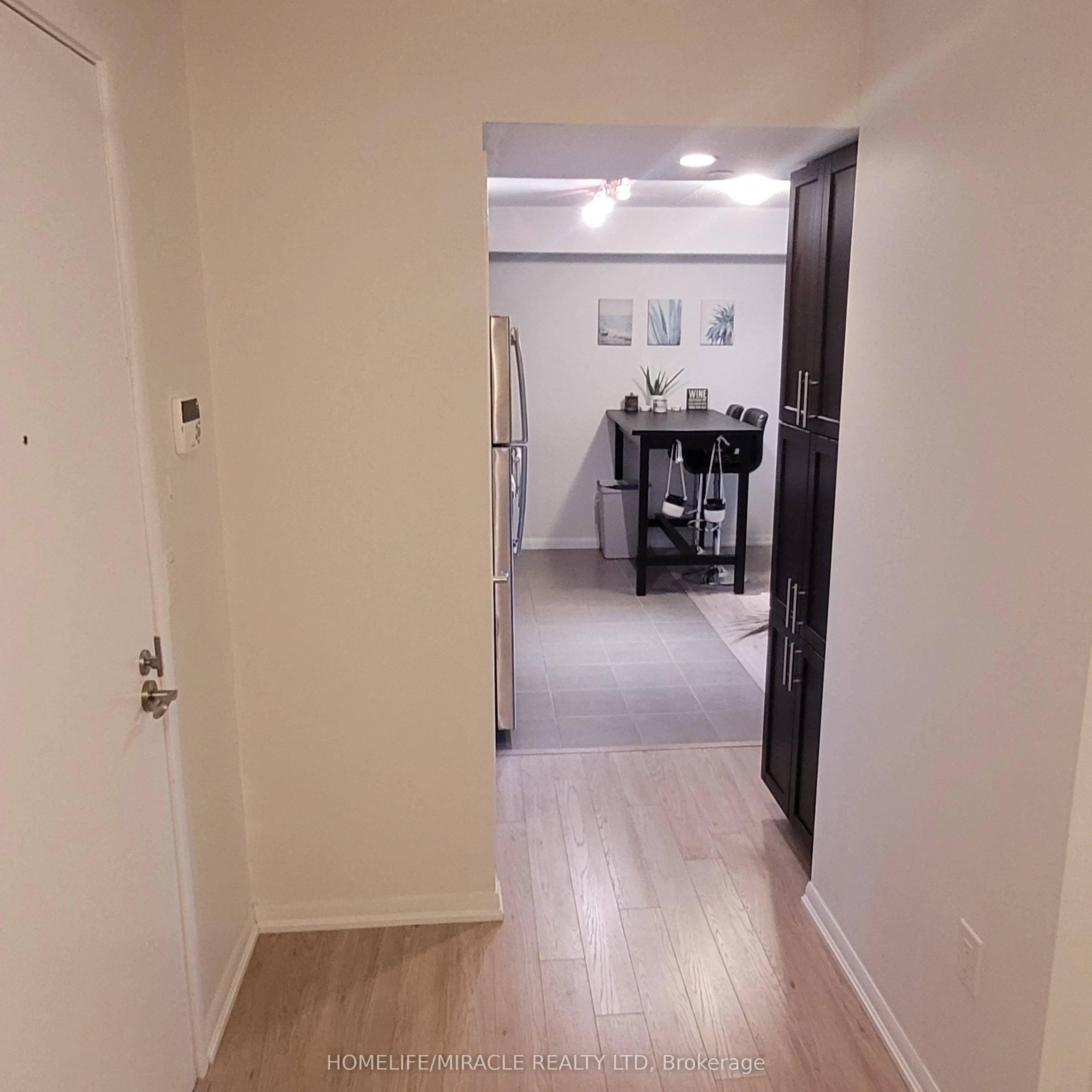 830 Lawrence Avenue W, #529