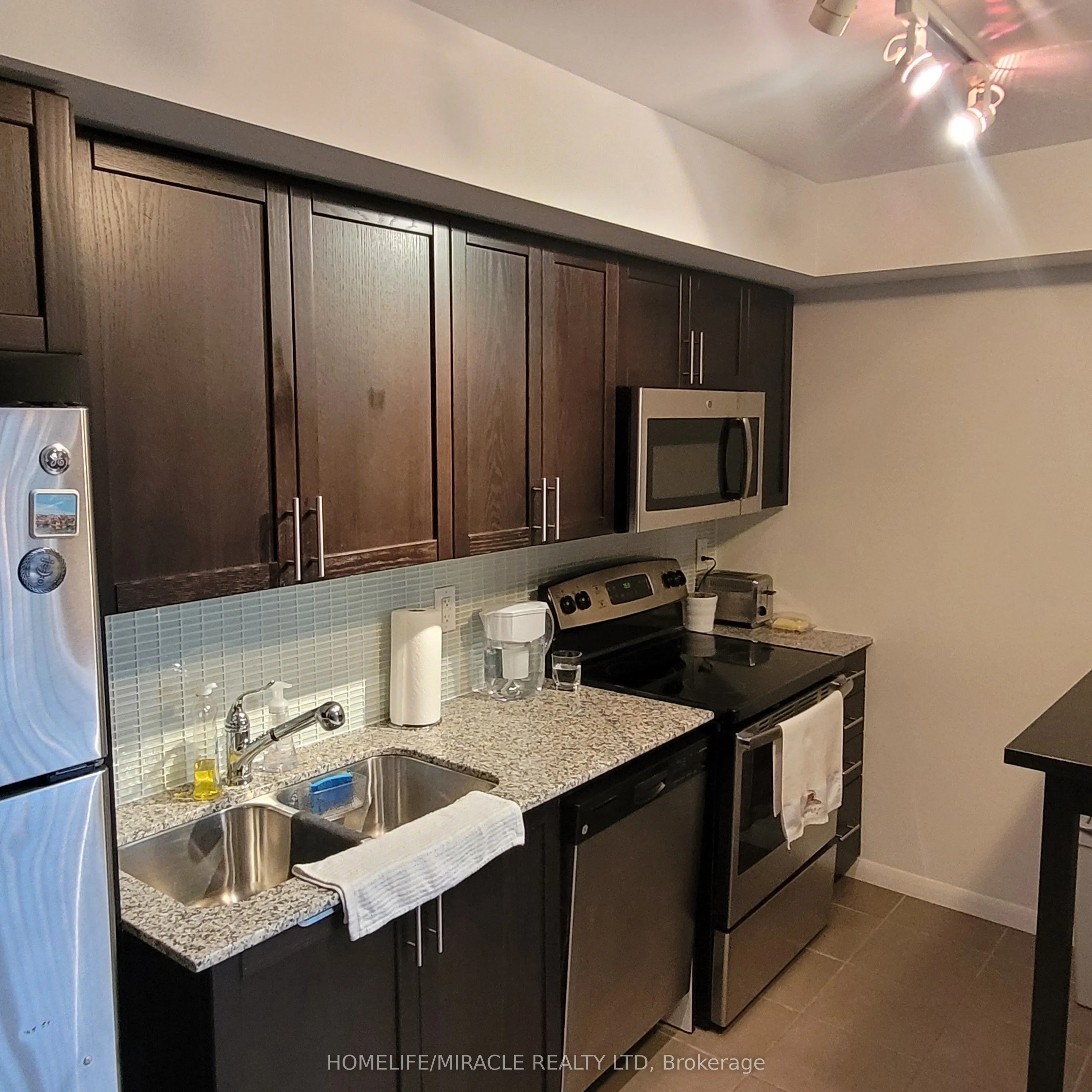 830 Lawrence Avenue W, #529