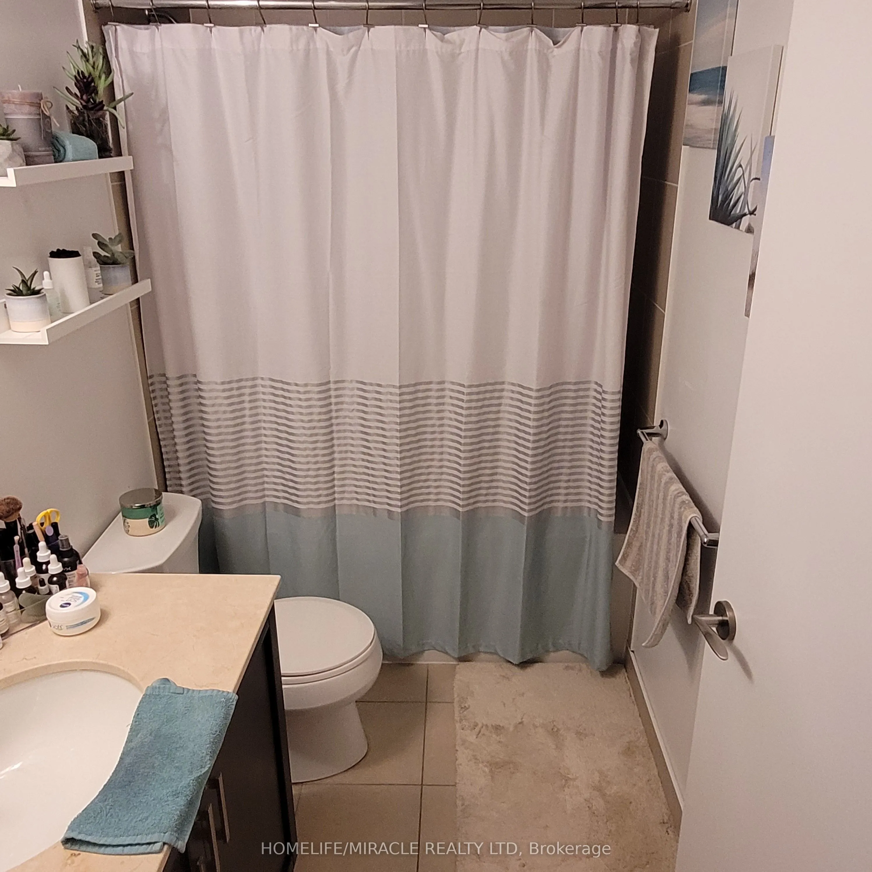 830 Lawrence Avenue W, #529