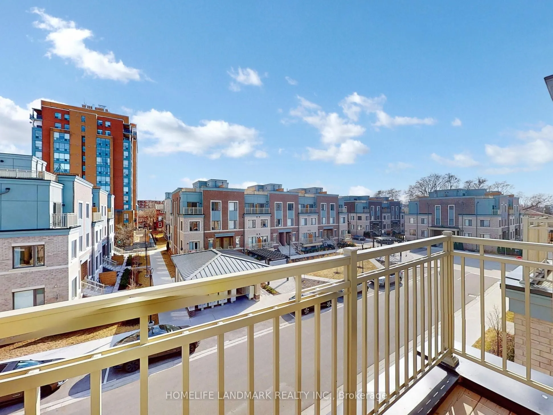 10 Lloyd Janes Lane S, #186