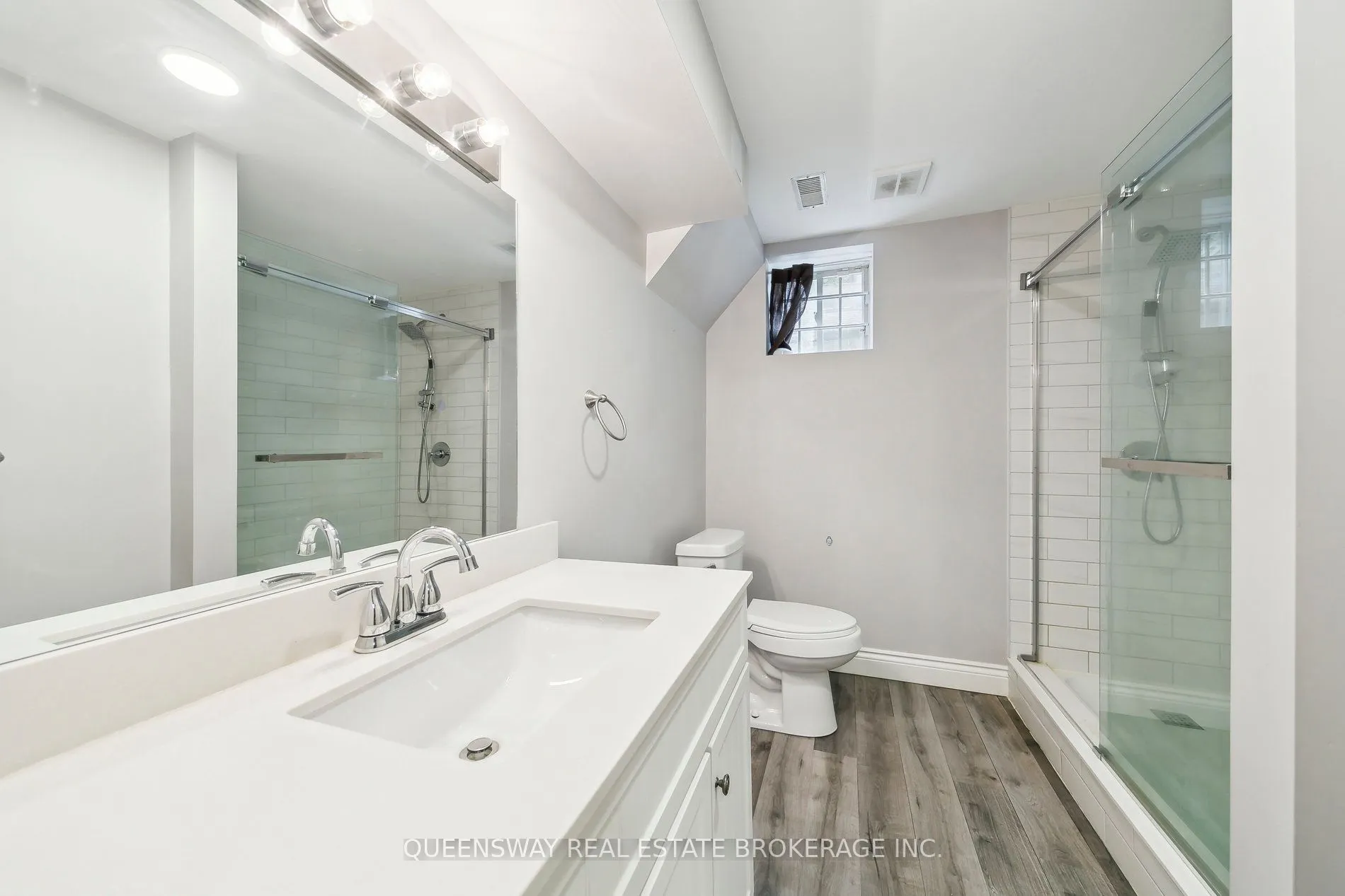 1371 Chriseden Drive