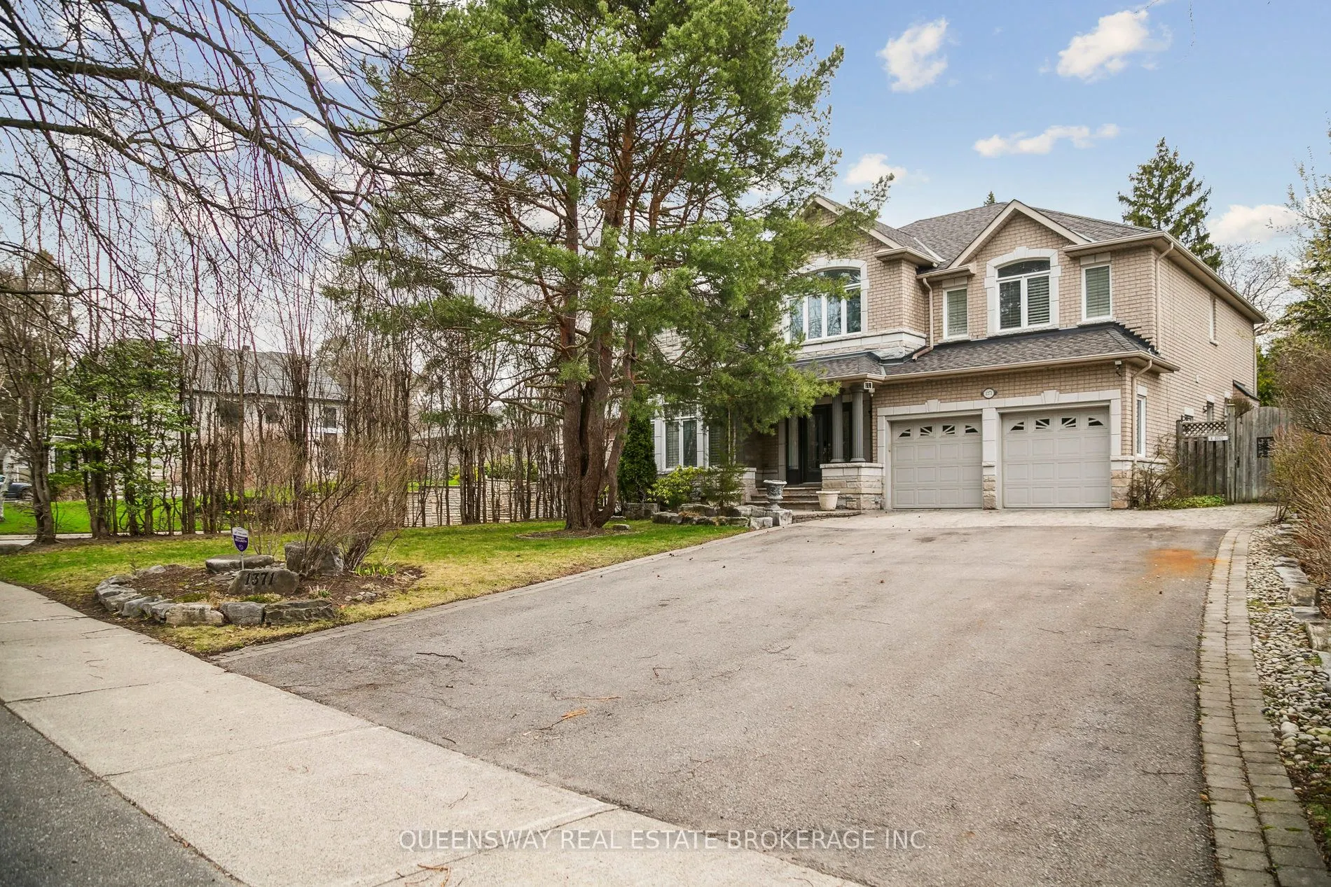 1371 Chriseden Drive