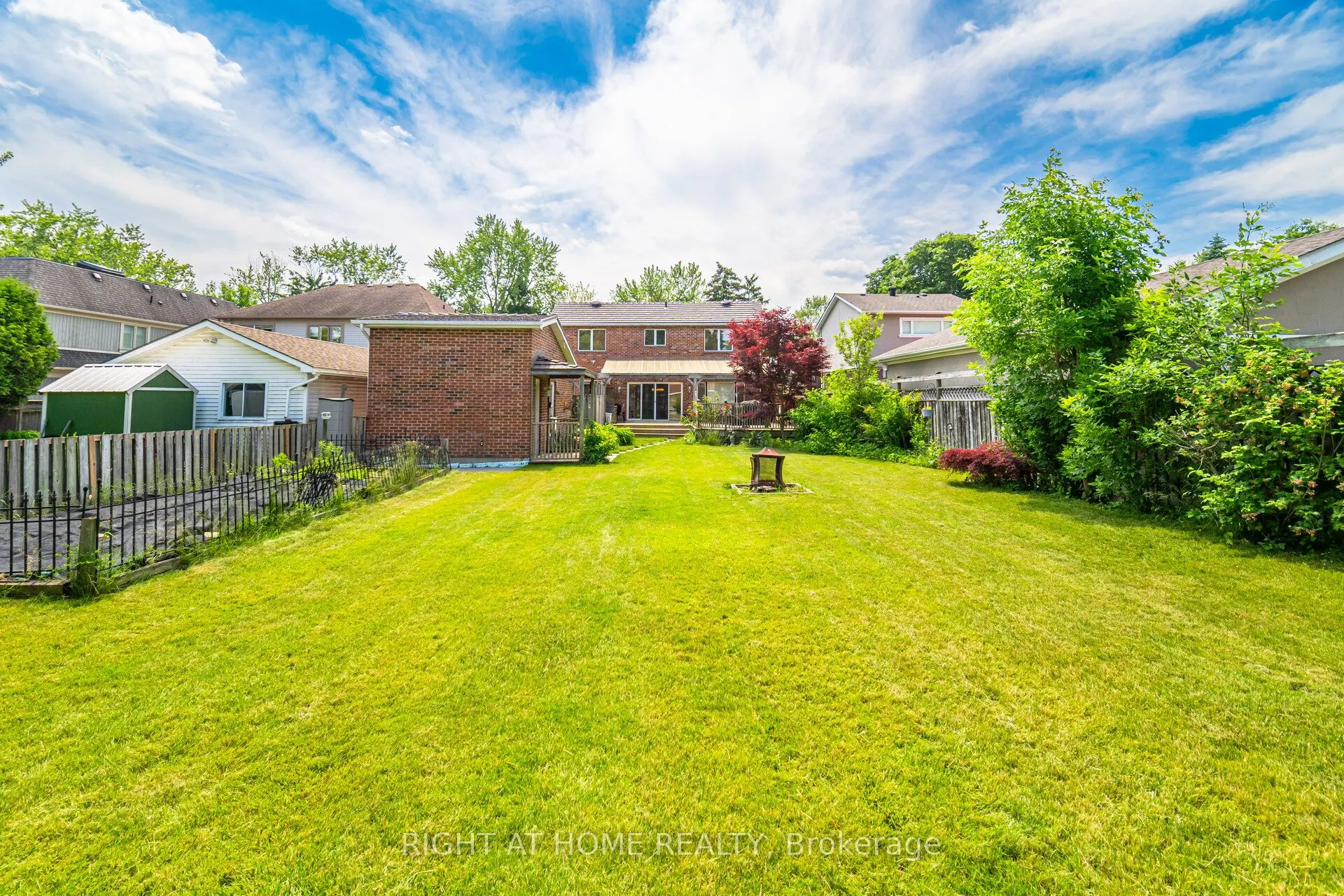 1241 Lakebreeze Drive