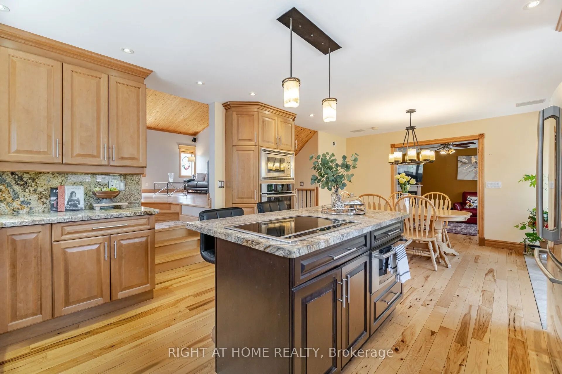 1241 Lakebreeze Drive