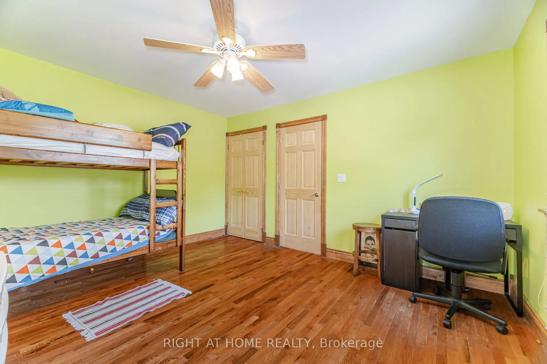 1241 Lakebreeze Drive