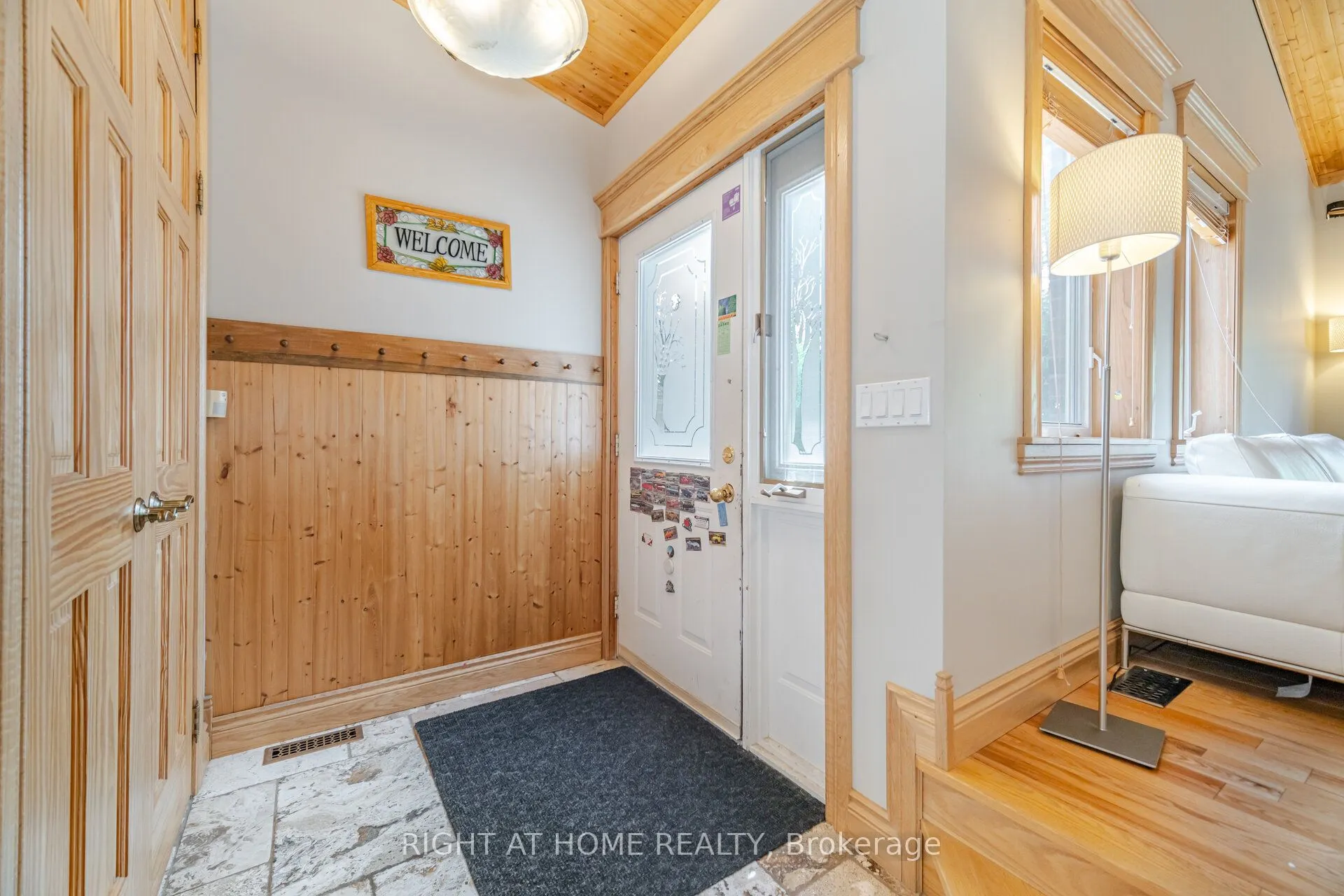 1241 Lakebreeze Drive